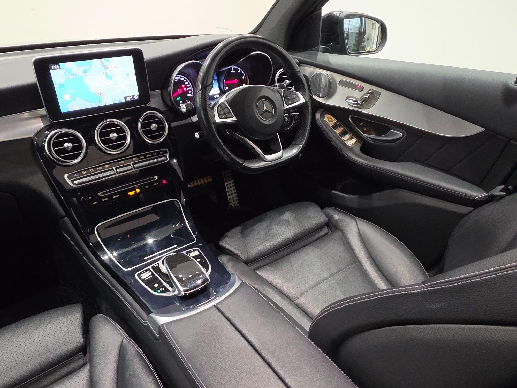 Mercedes-Benz GLC view 91