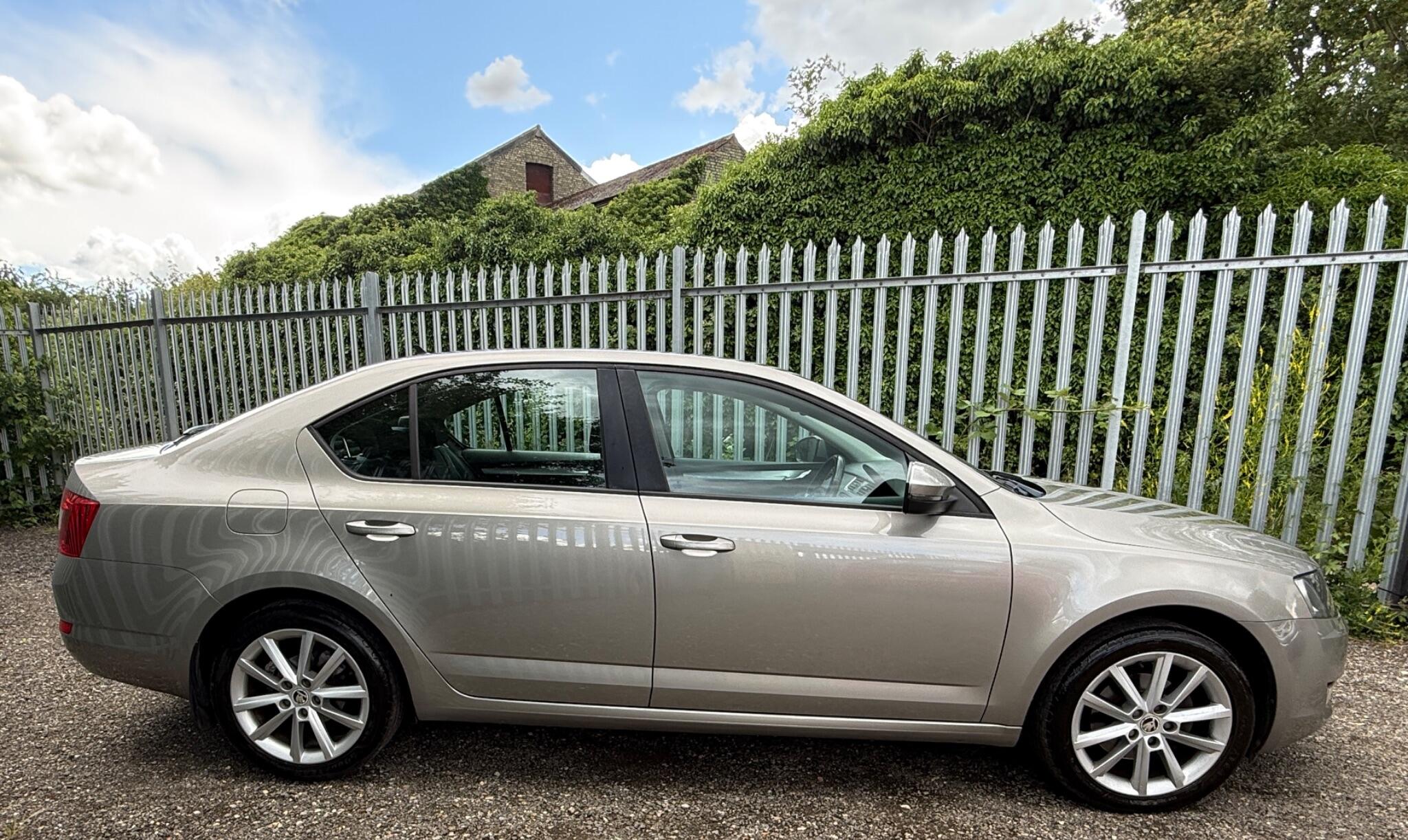 2014 Skoda Octavia image 15