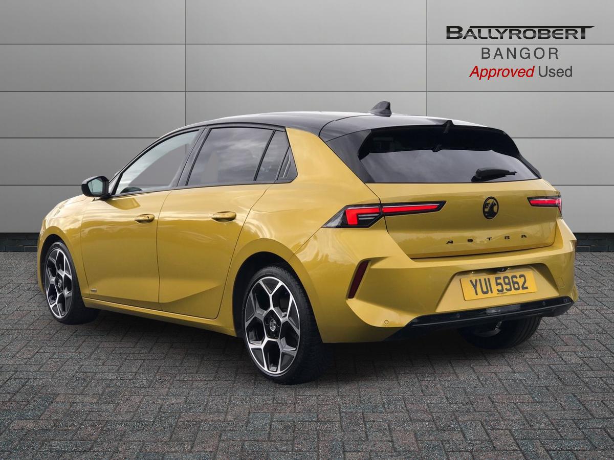 Vauxhall Astra view 2
