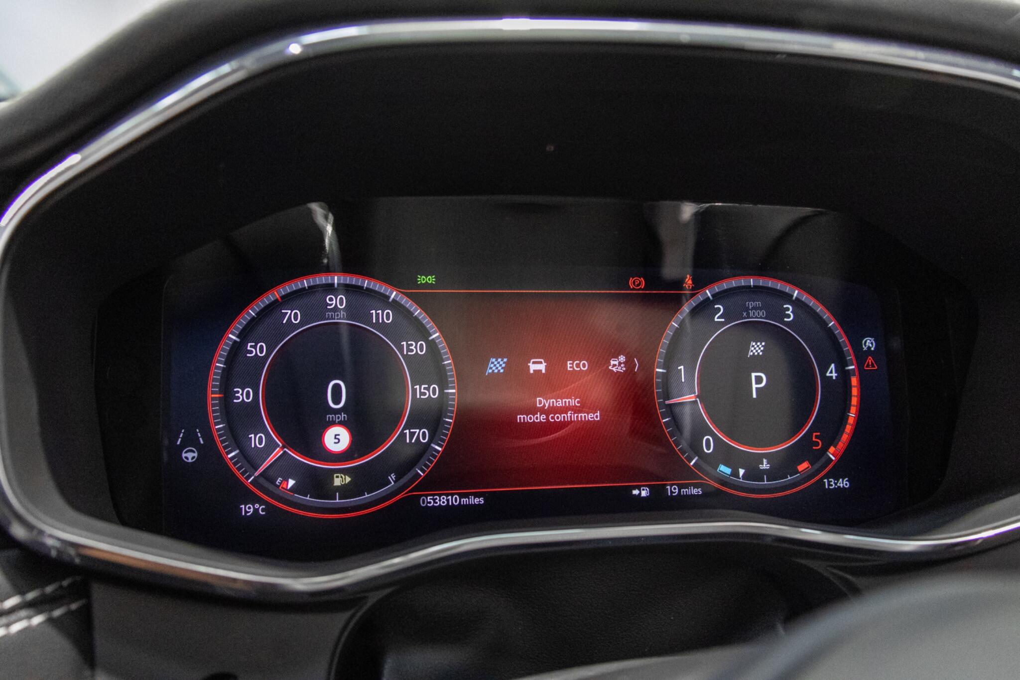 Jaguar F-Pace view 31