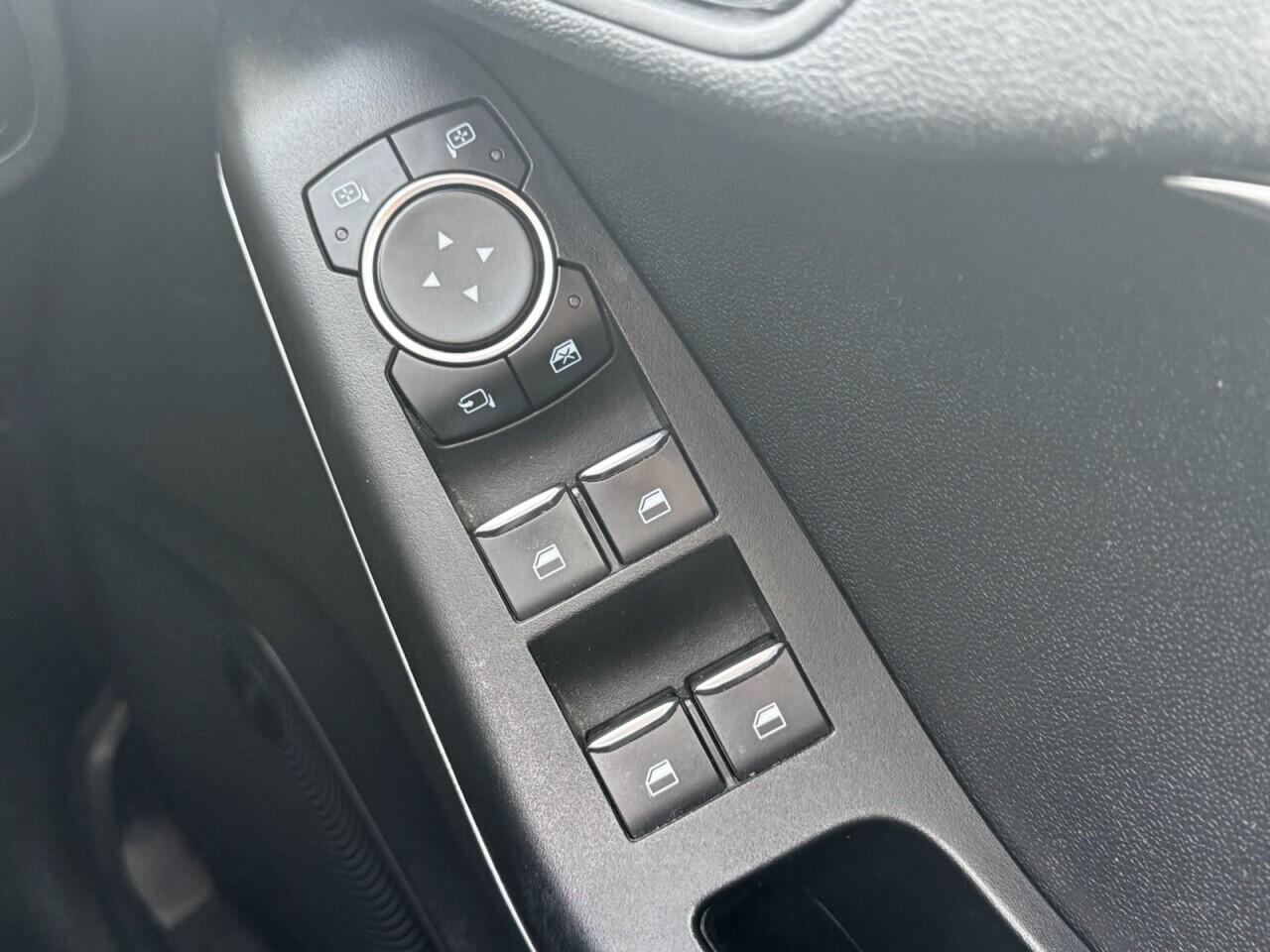Ford Fiesta view 31