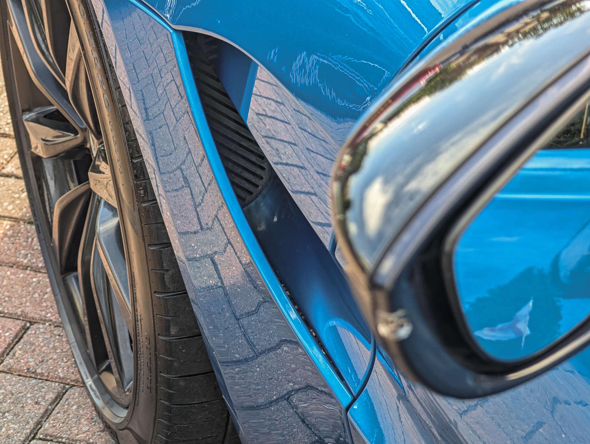 Aston Martin Vantage view 13