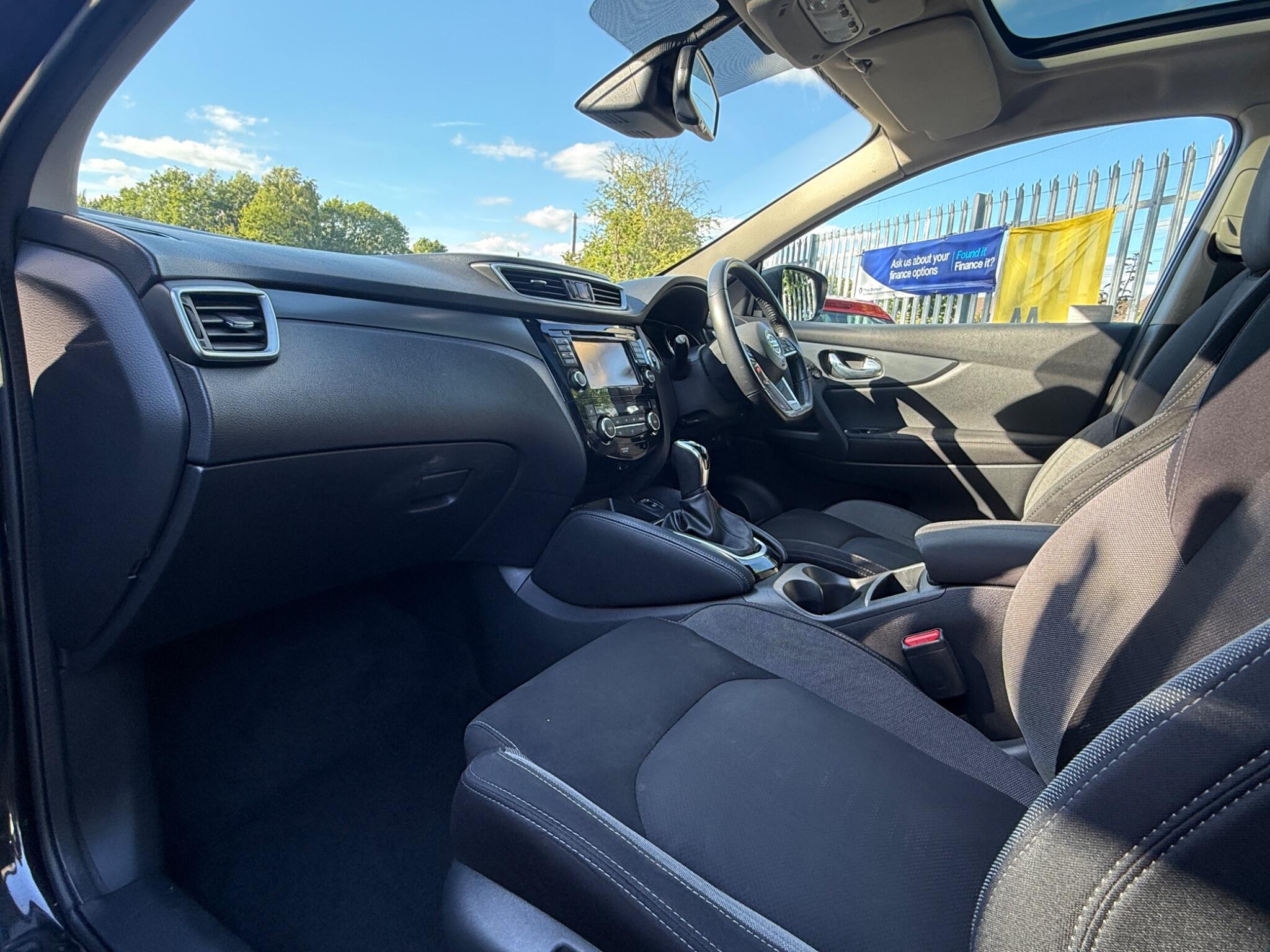 2017 Nissan Qashqai image 51