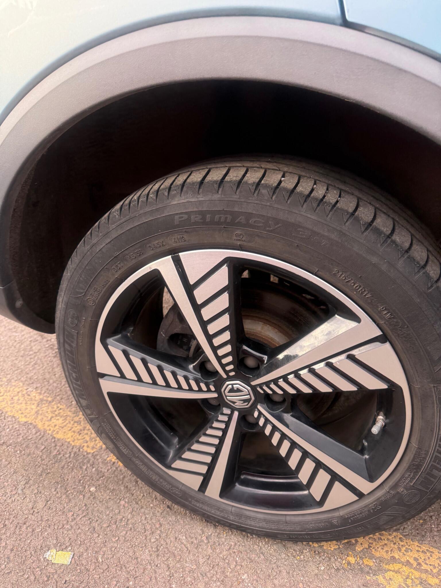 MG ZS view 8