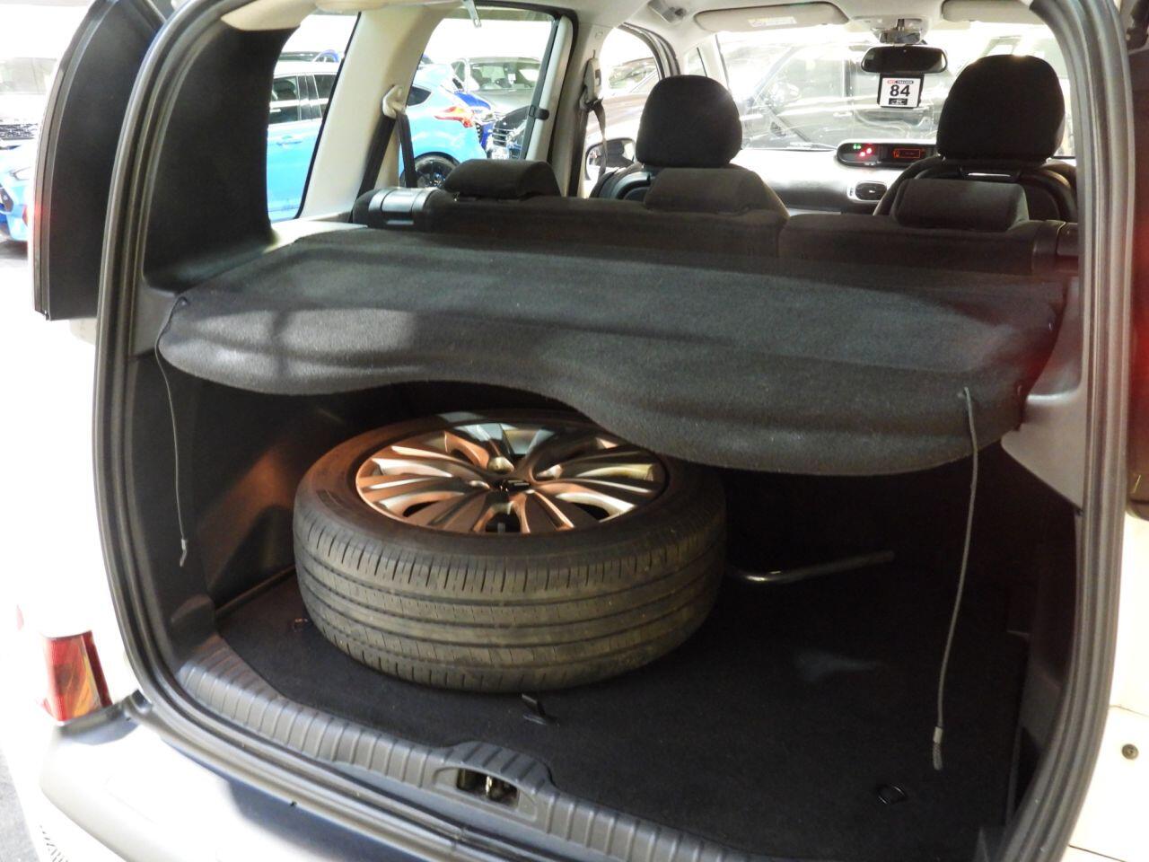 Citroen C3 Picasso view 15