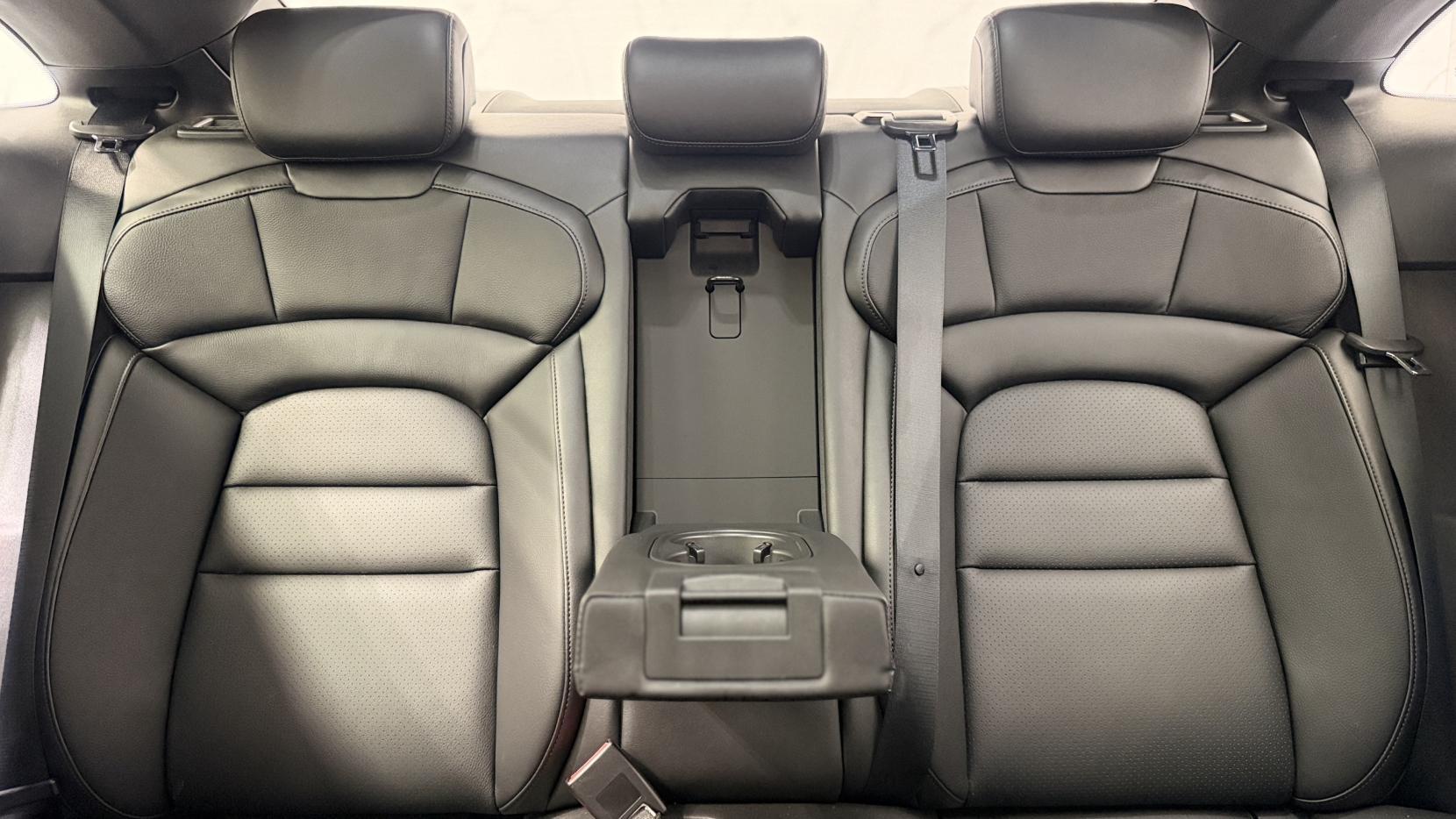 Porsche Taycan view 11