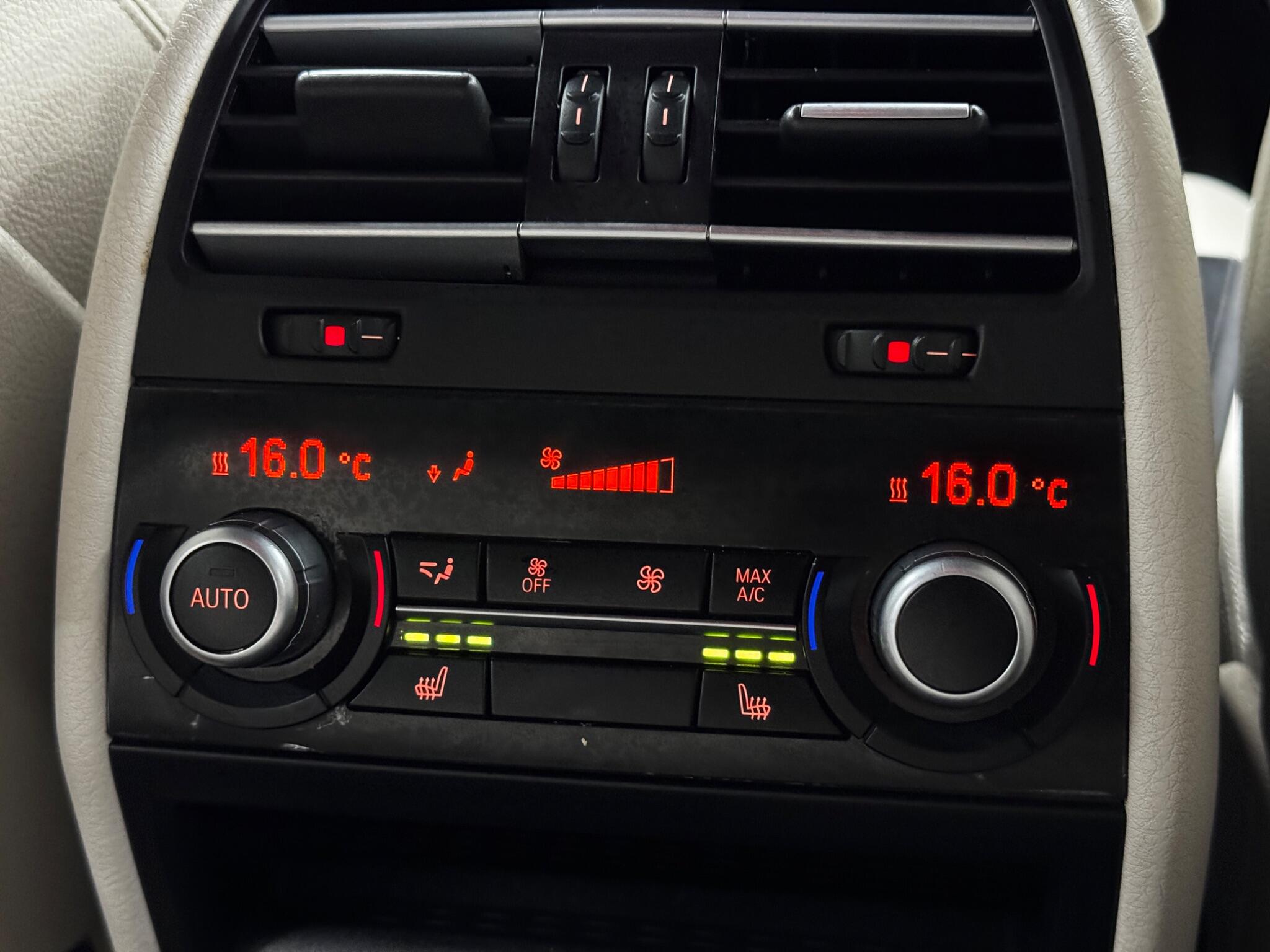 BMW 7 Series view 48