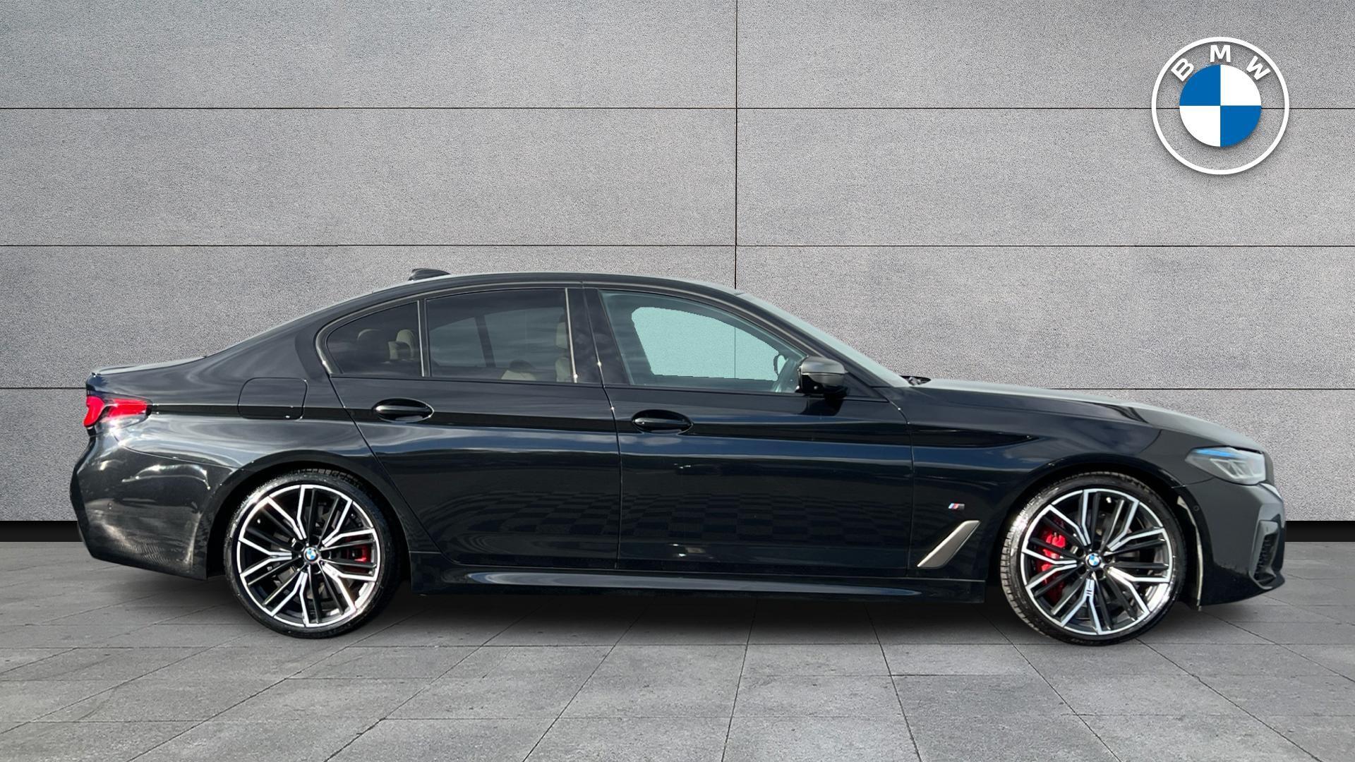 BMW 5 Series view 3