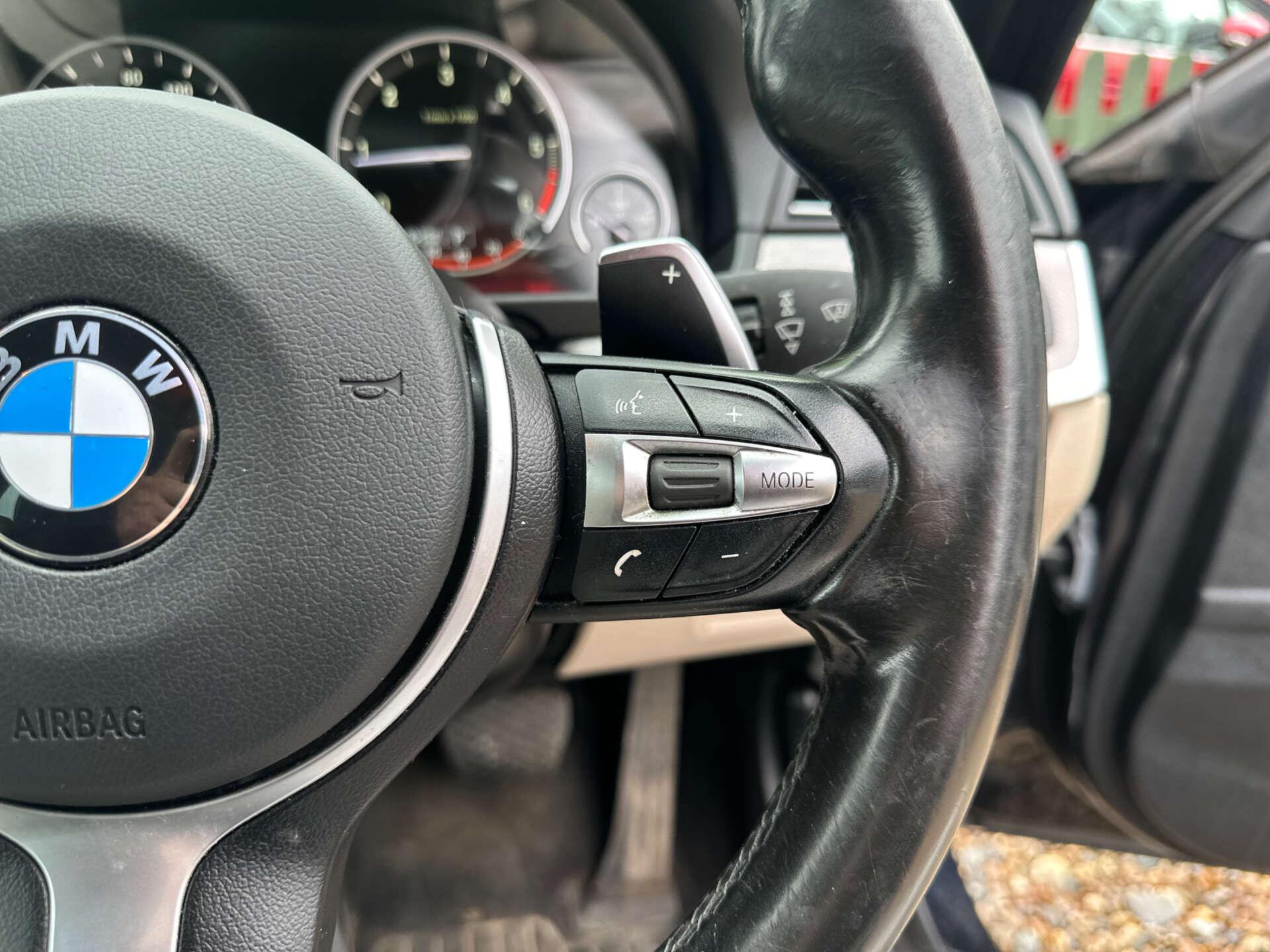 BMW 5 Series view 32