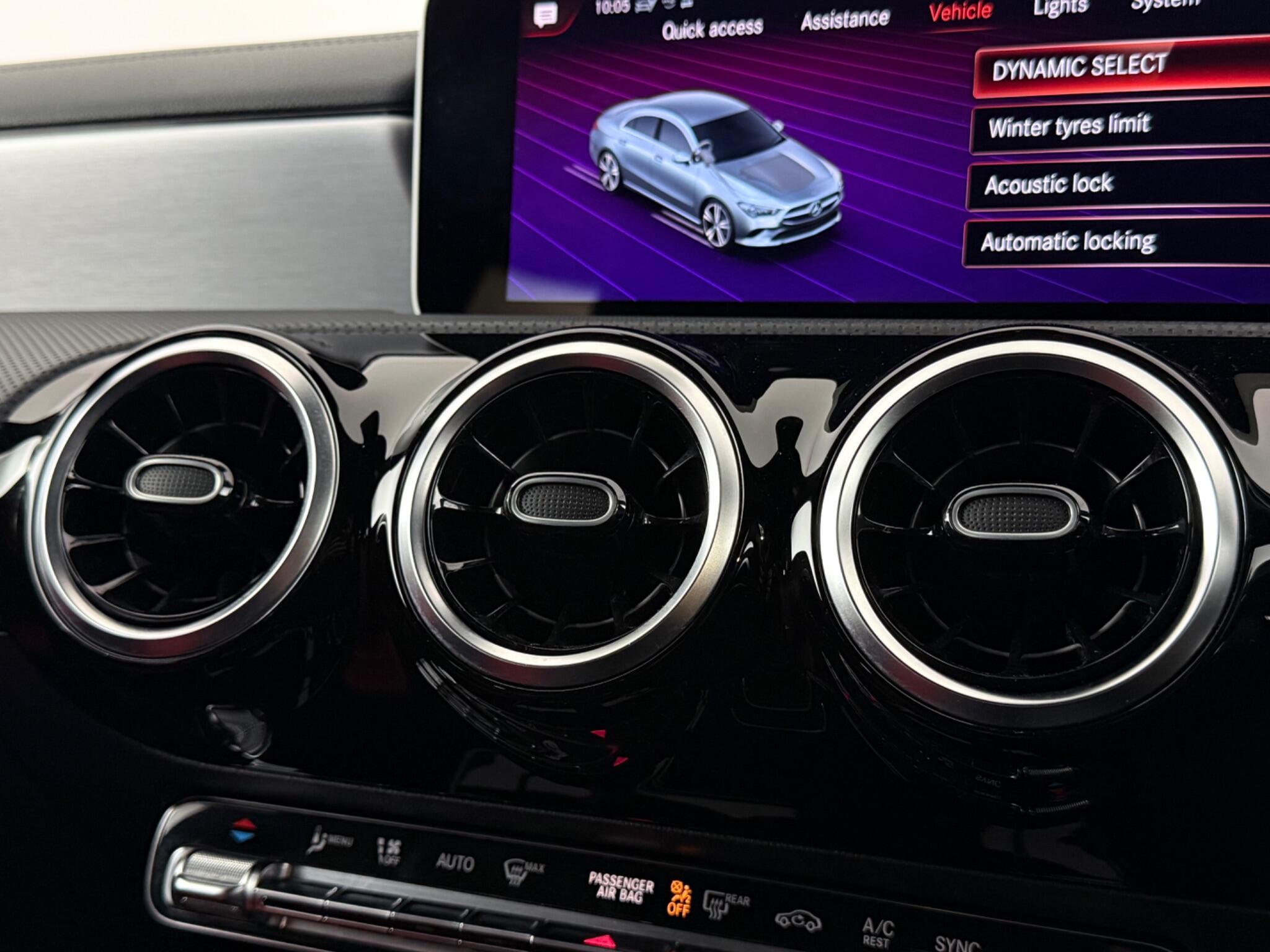 Mercedes-Benz CLA view 21