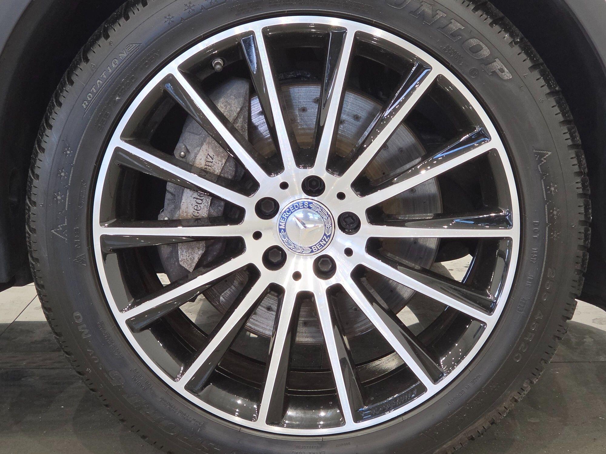Mercedes-Benz GLC view 6