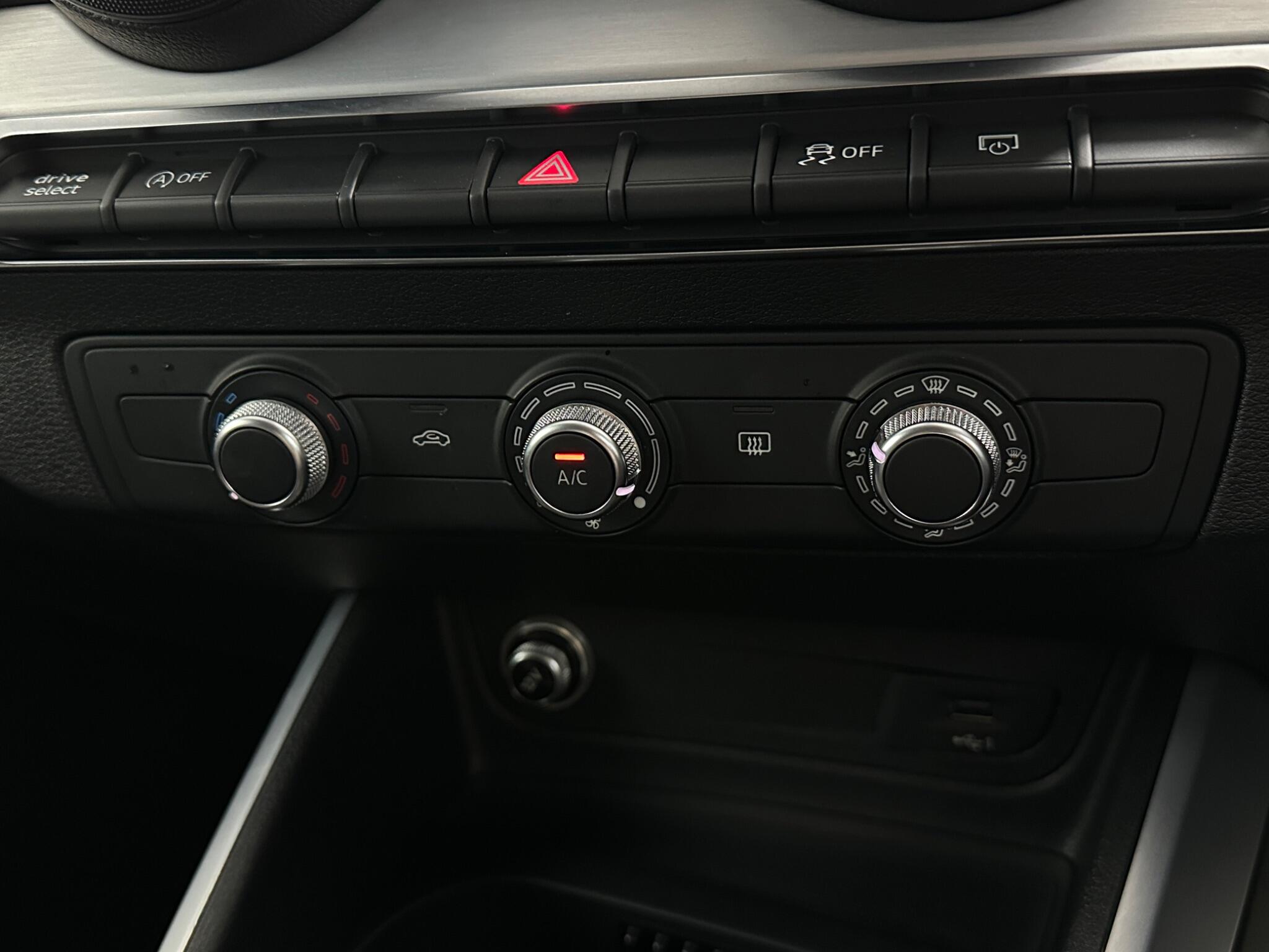 Audi Q2 view 22