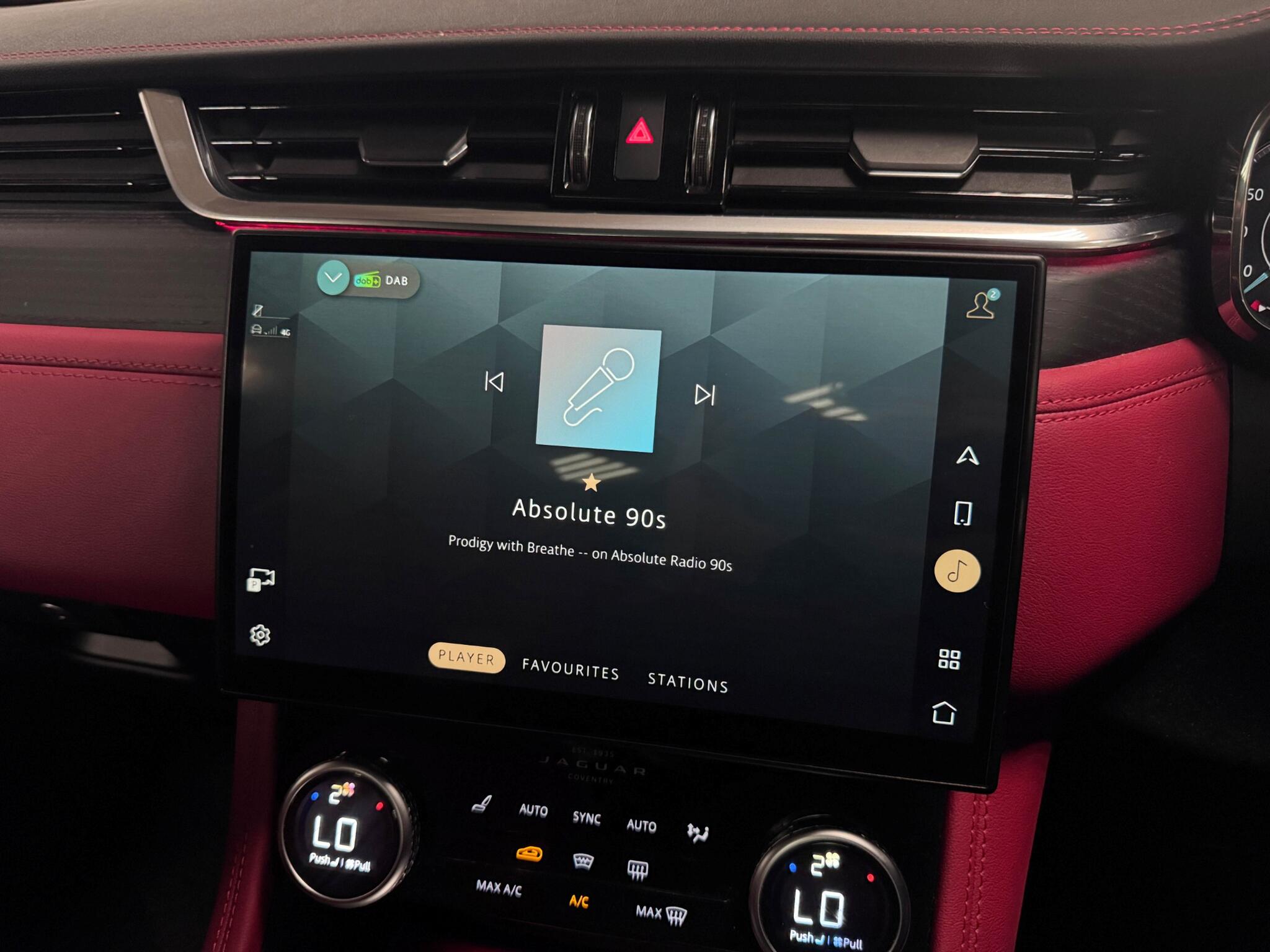 Jaguar F-Pace view 44