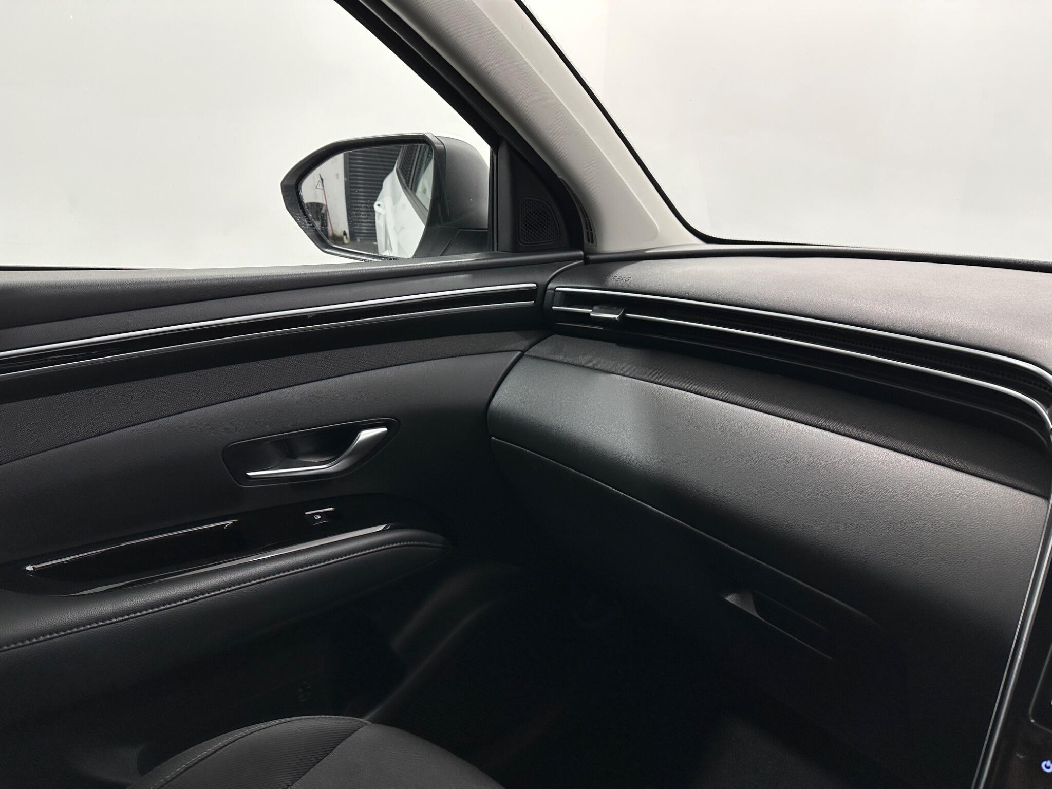 Hyundai Tucson view 26