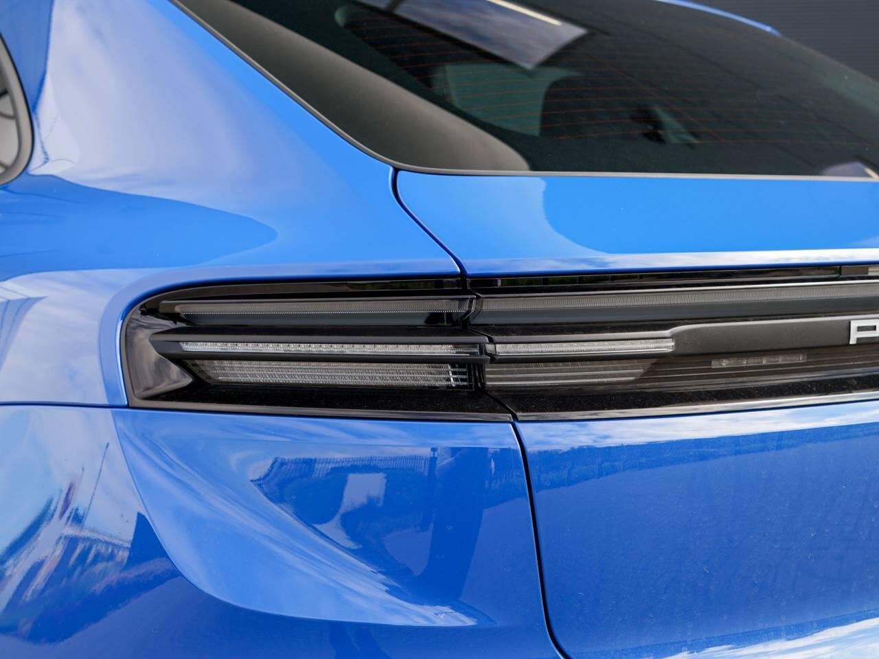 Porsche Macan view 50