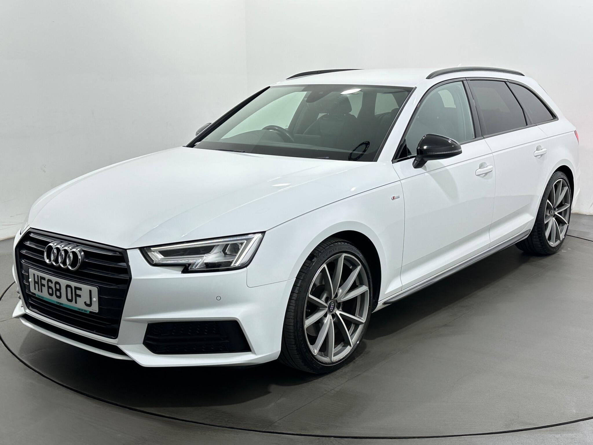 Audi A4 view 56