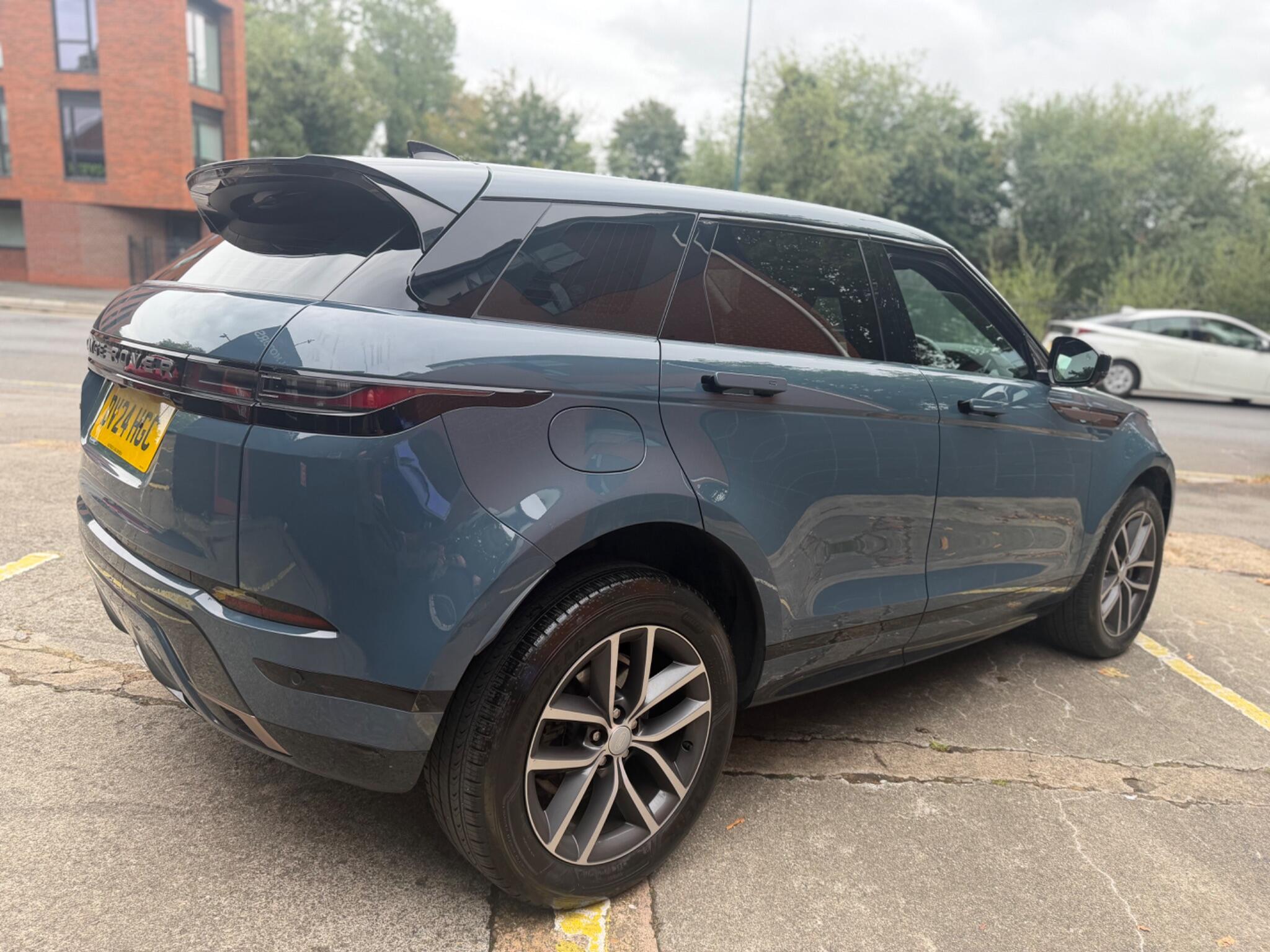 Land Rover Range Rover Evoque view 9