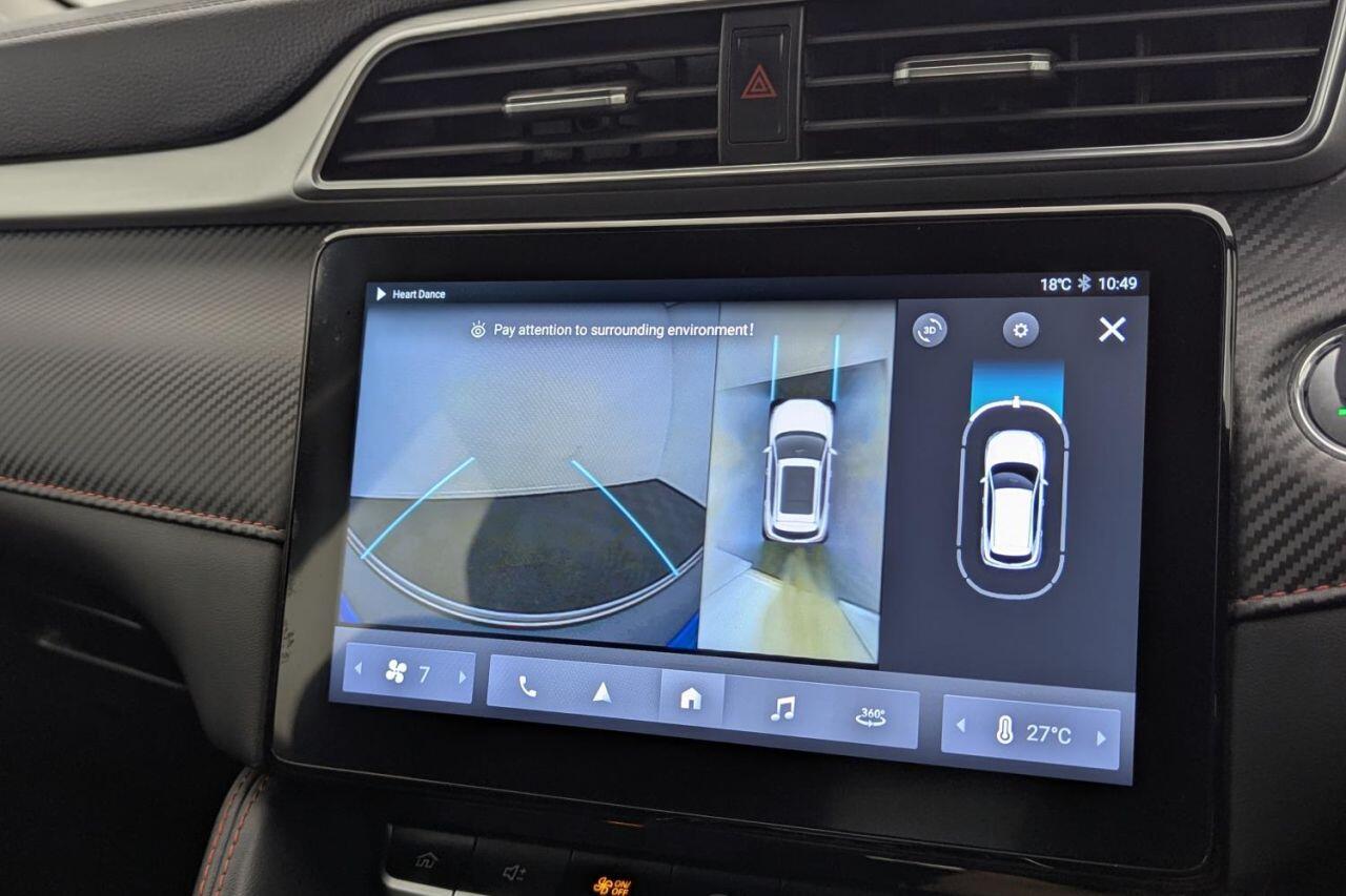 MG ZS view 18