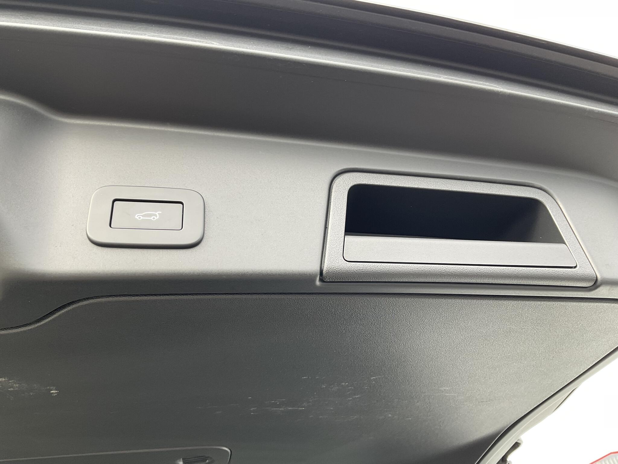 Land Rover Range Rover Evoque view 25