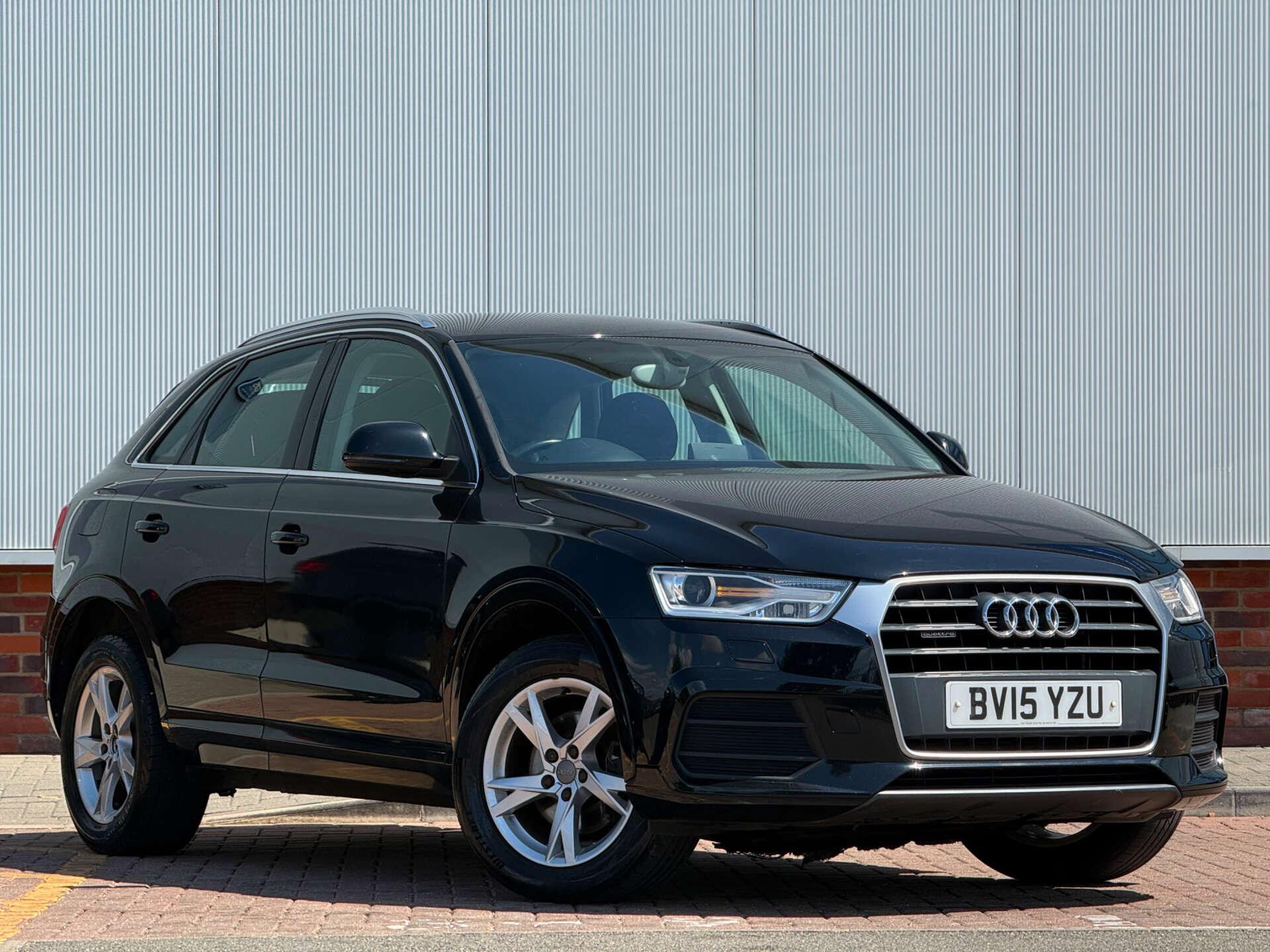 Audi Q3 view 7