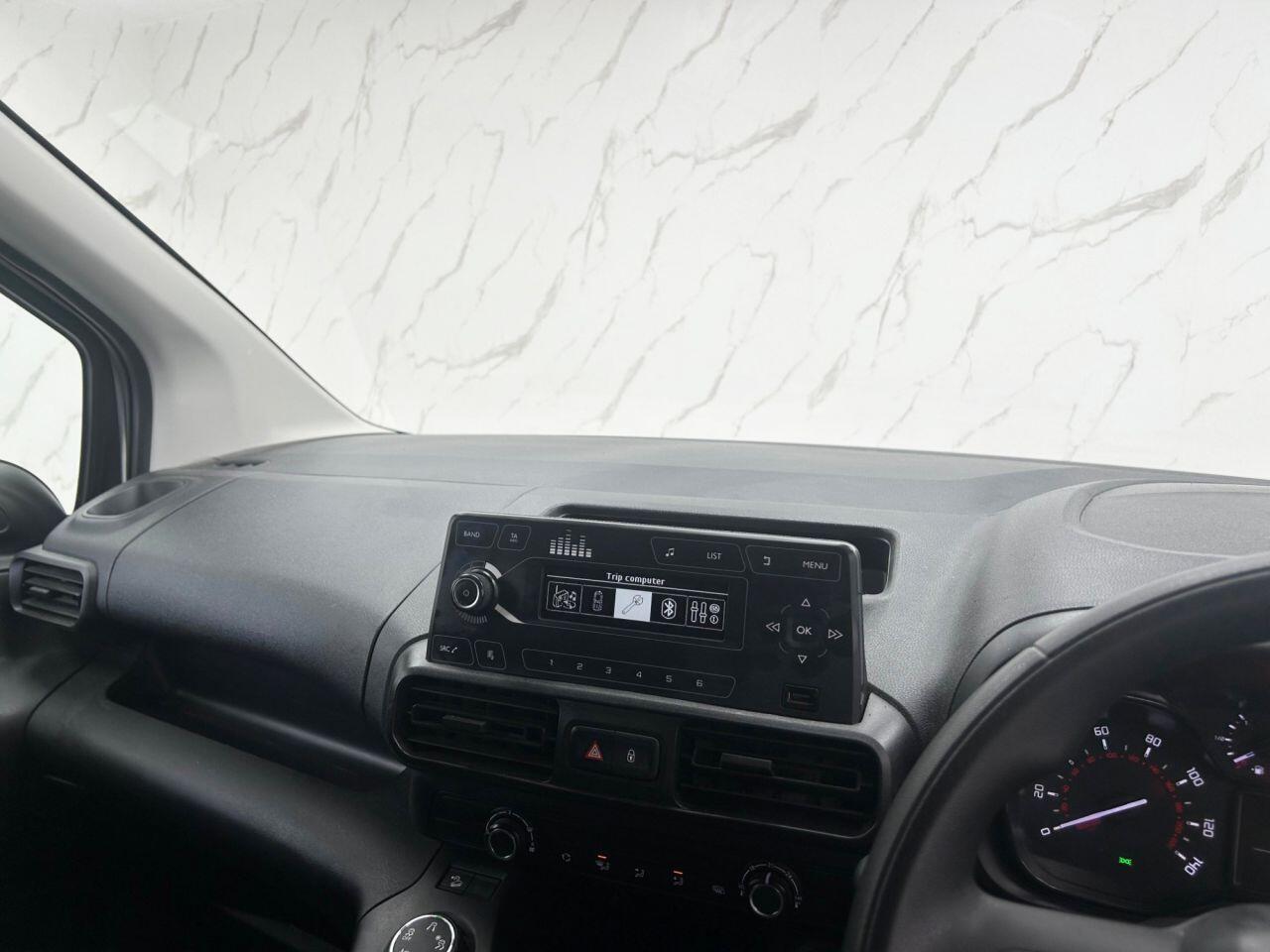Citroen Berlingo view 15