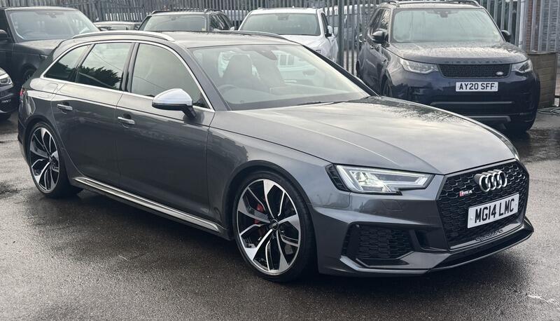 2018 Audi RS4 Avant image 12