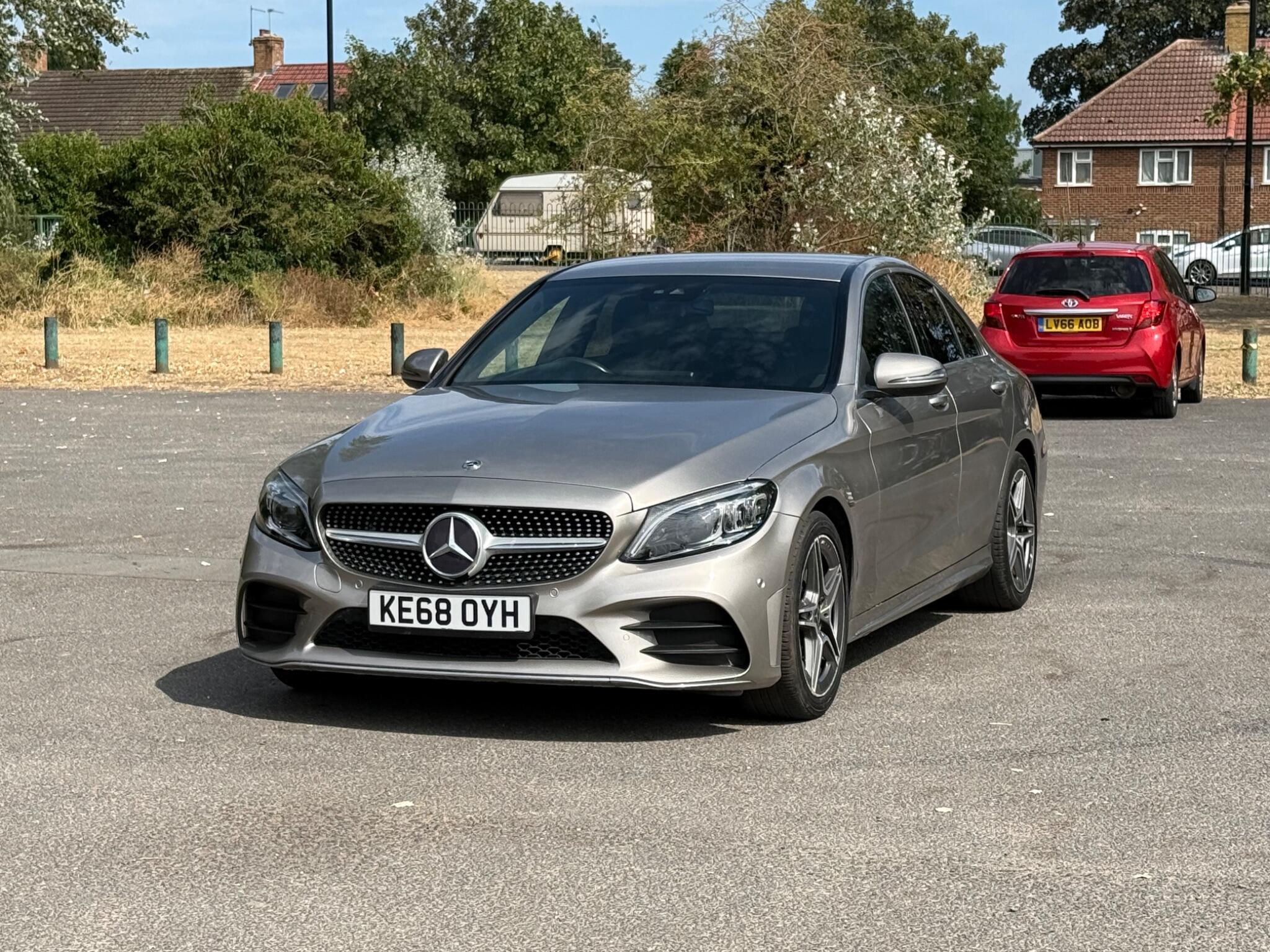 Mercedes-Benz C-Class view 4