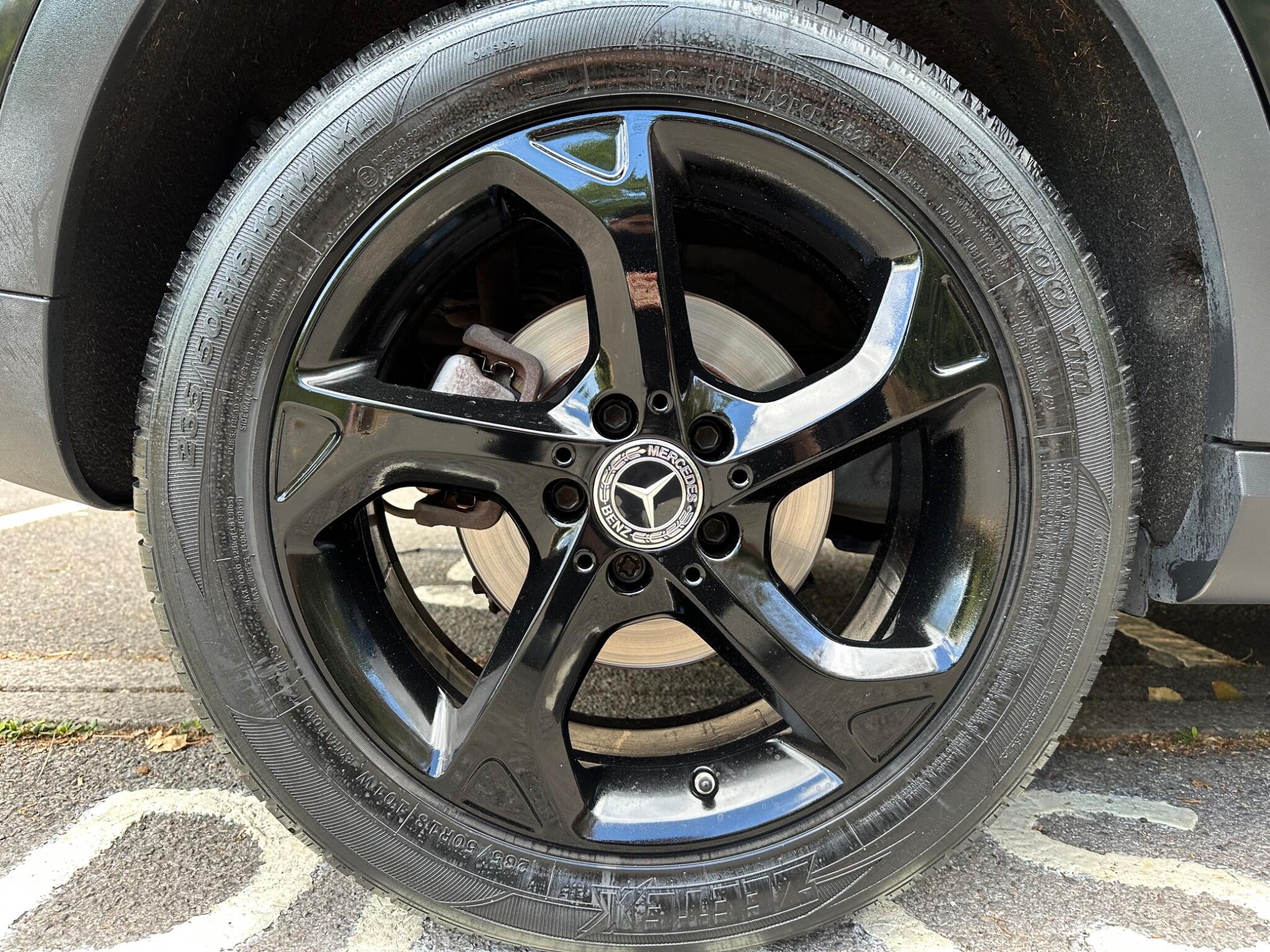 Mercedes-Benz Gla view 20