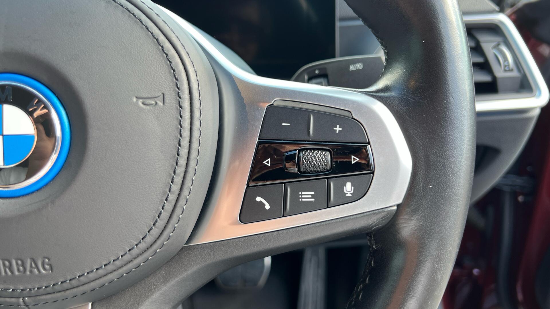 BMW I4 view 18