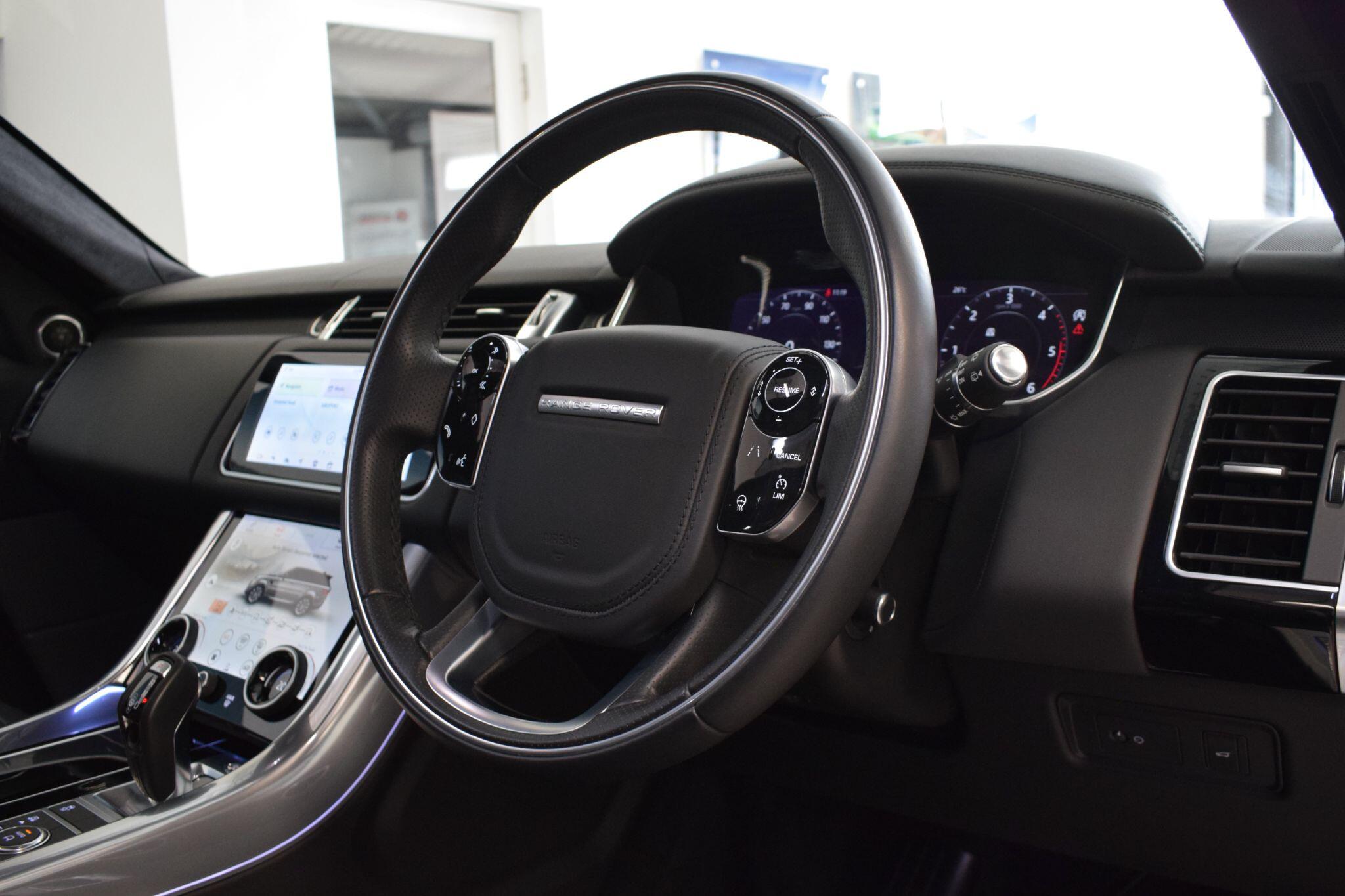 Land Rover Range Rover Sport view 13