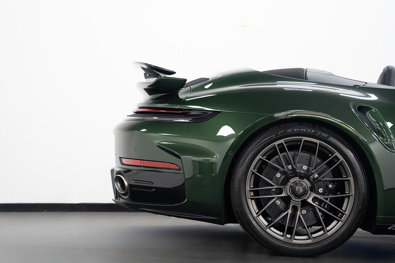 Porsche 911 view 51