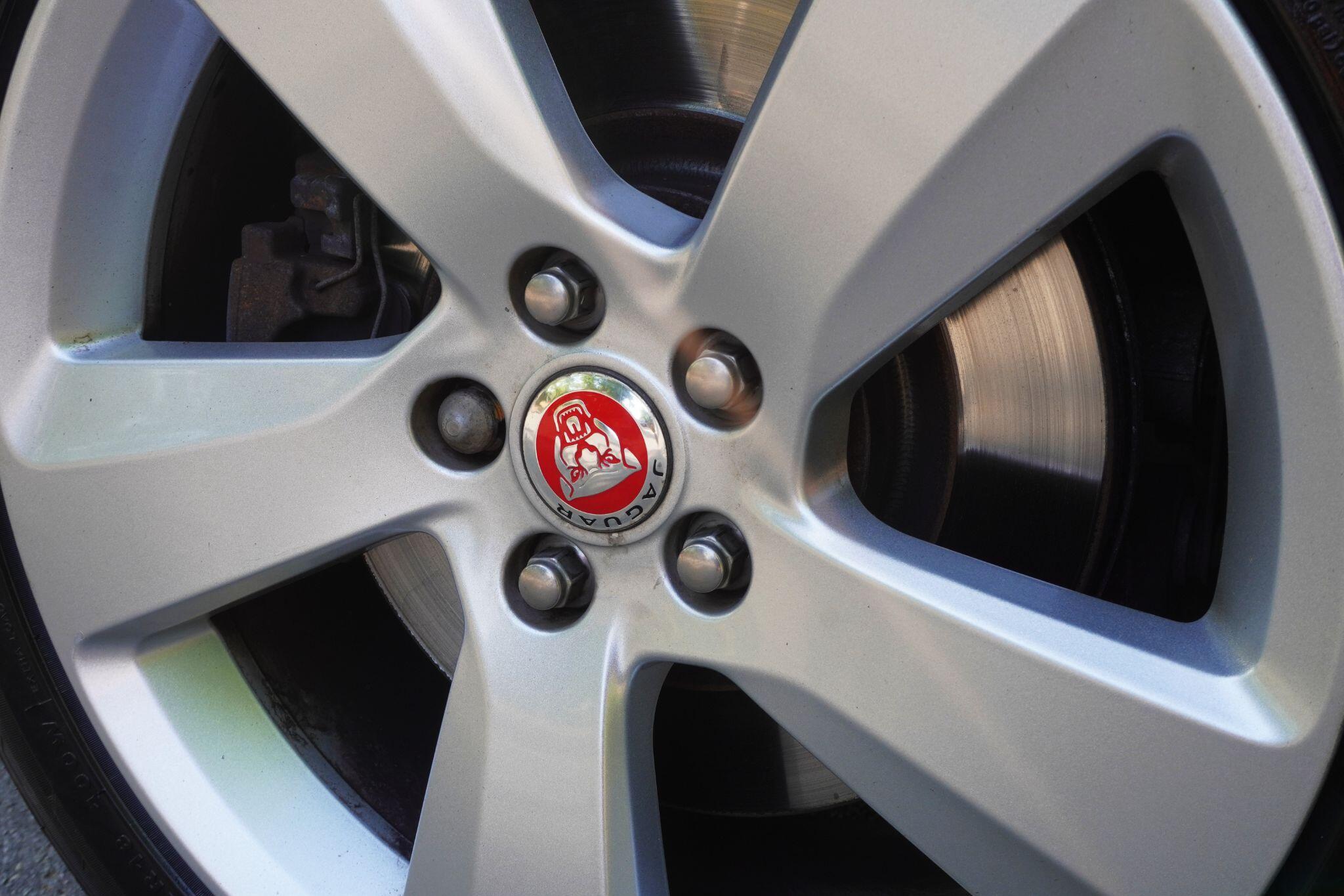Jaguar XF view 75