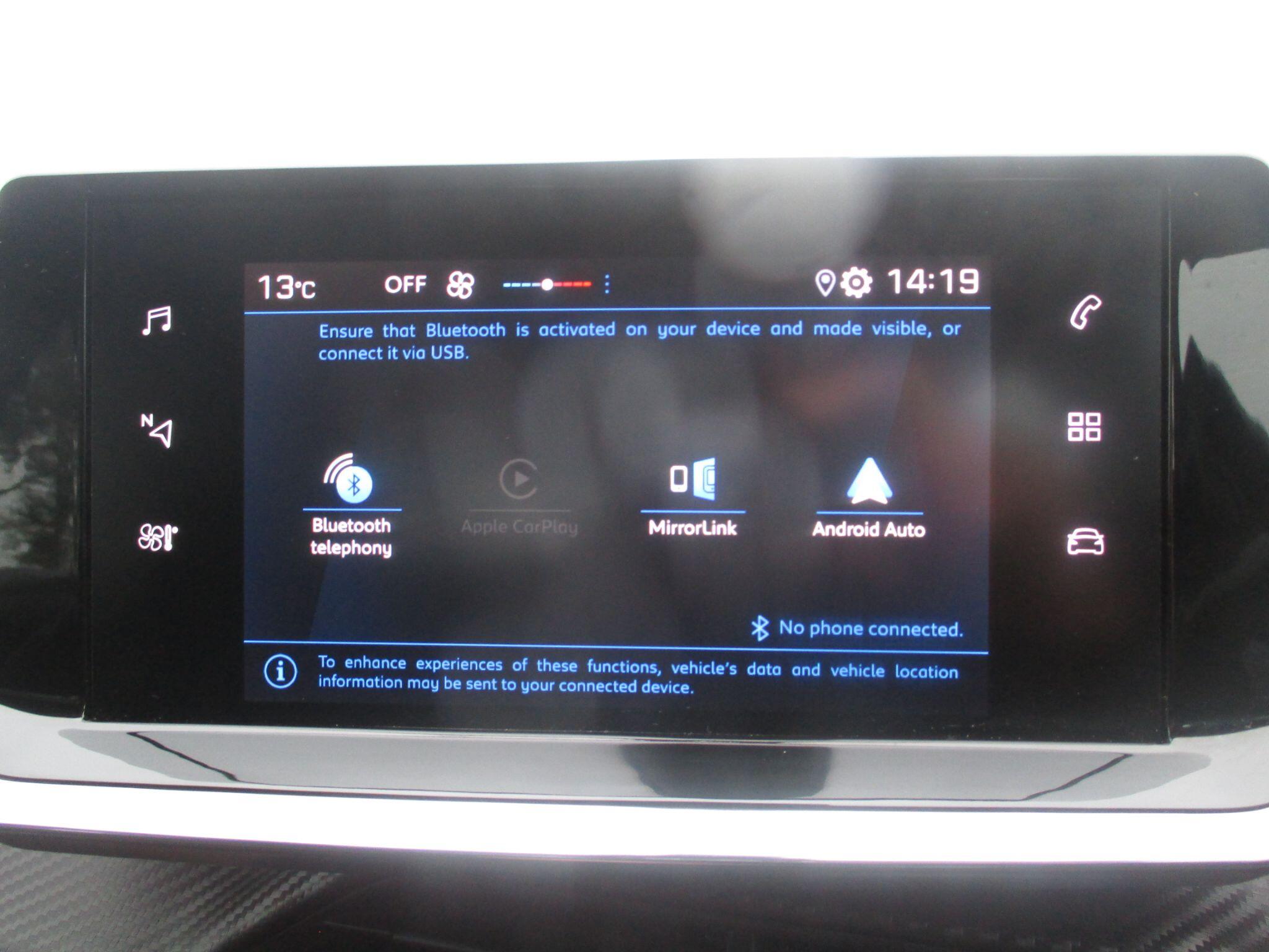 Peugeot 208 view 39