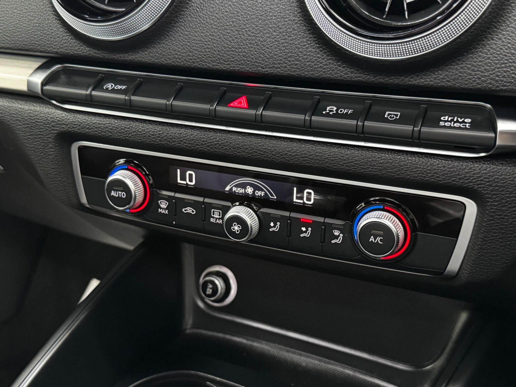 Audi A3 view 34