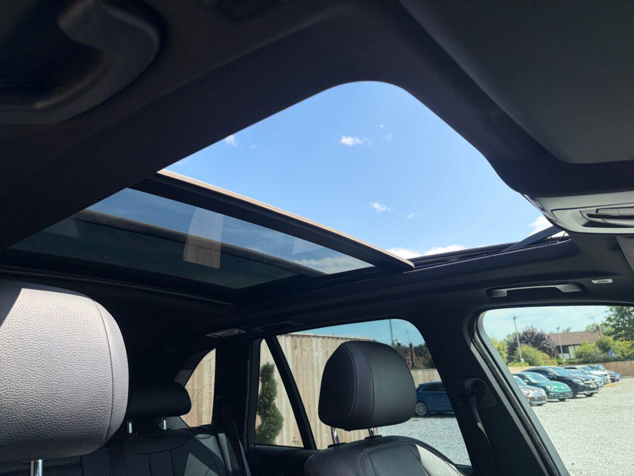 BMW X5 view 37