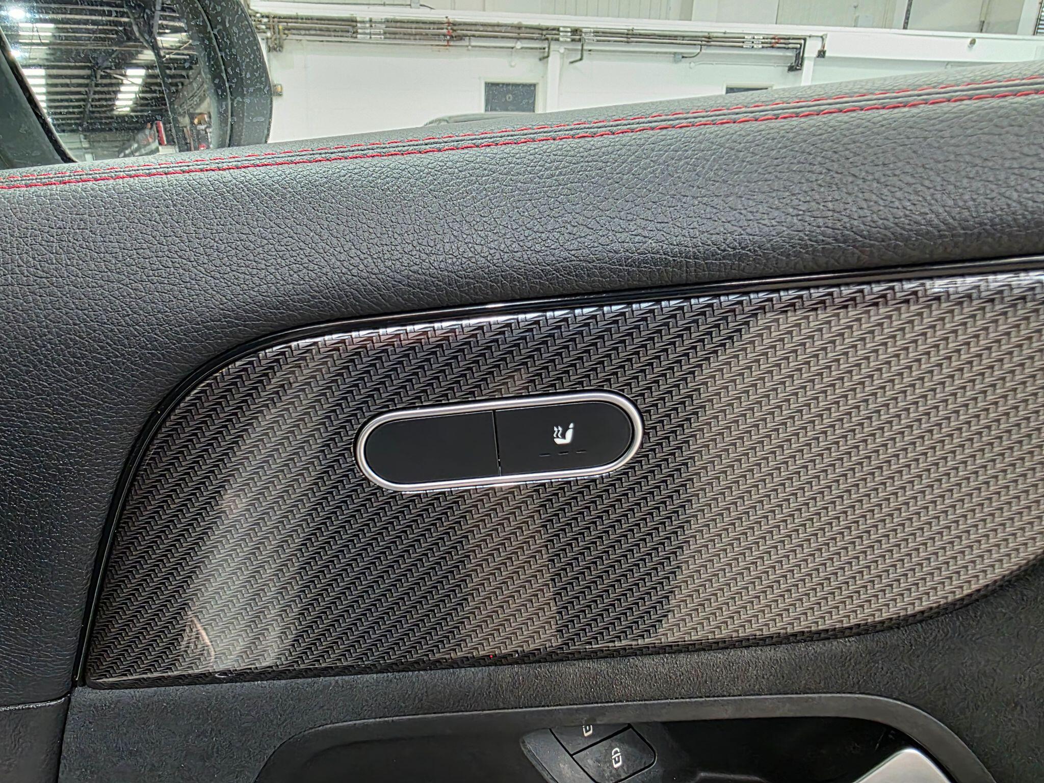 Mercedes-Benz Gla view 12