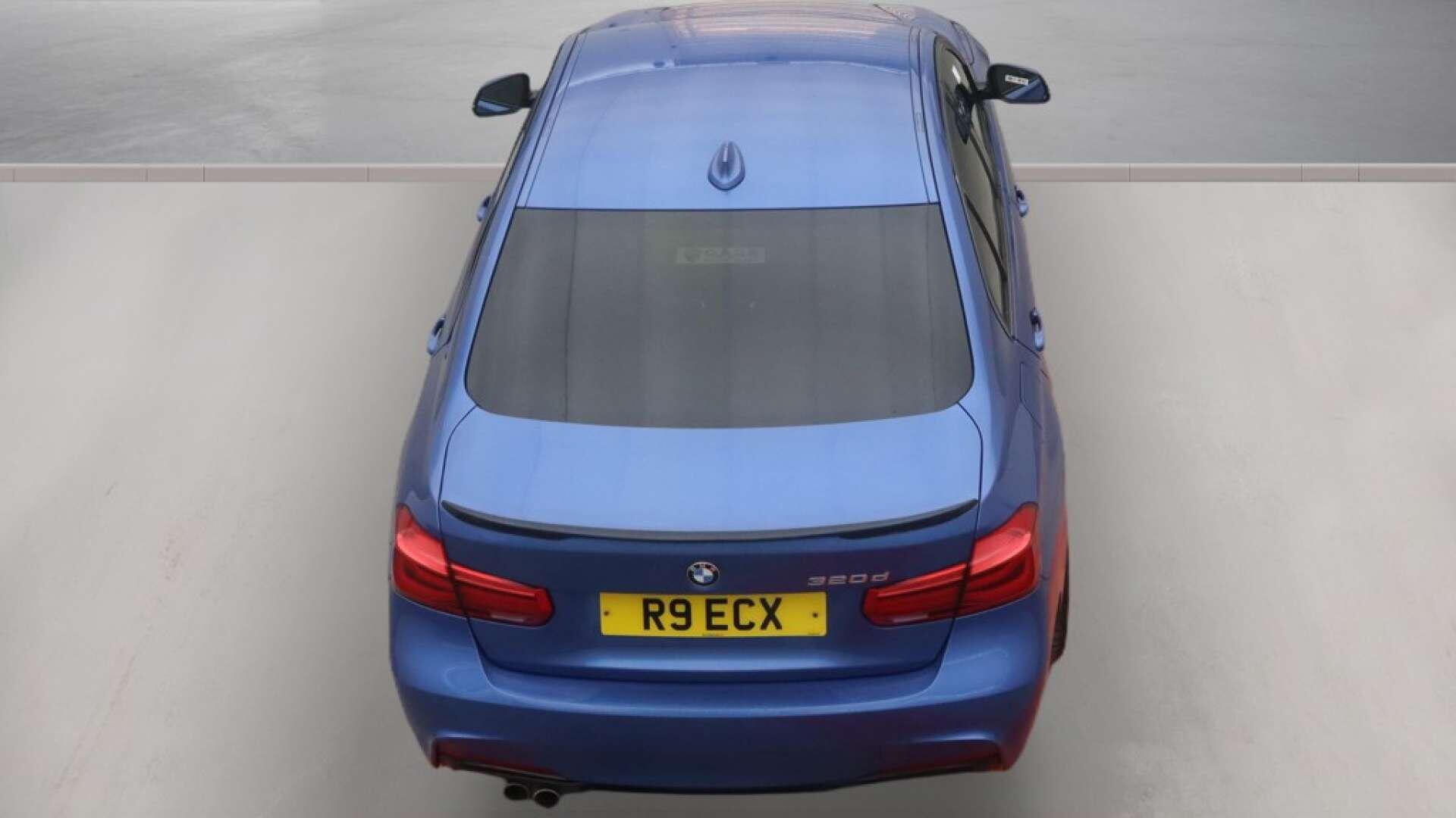 BMW 3 Series view 9