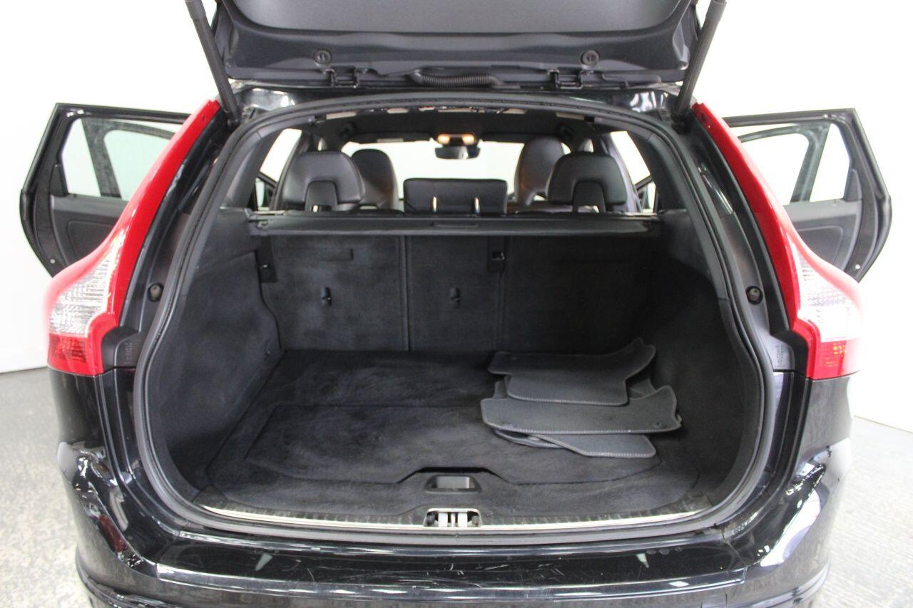 Volvo XC60 view 23