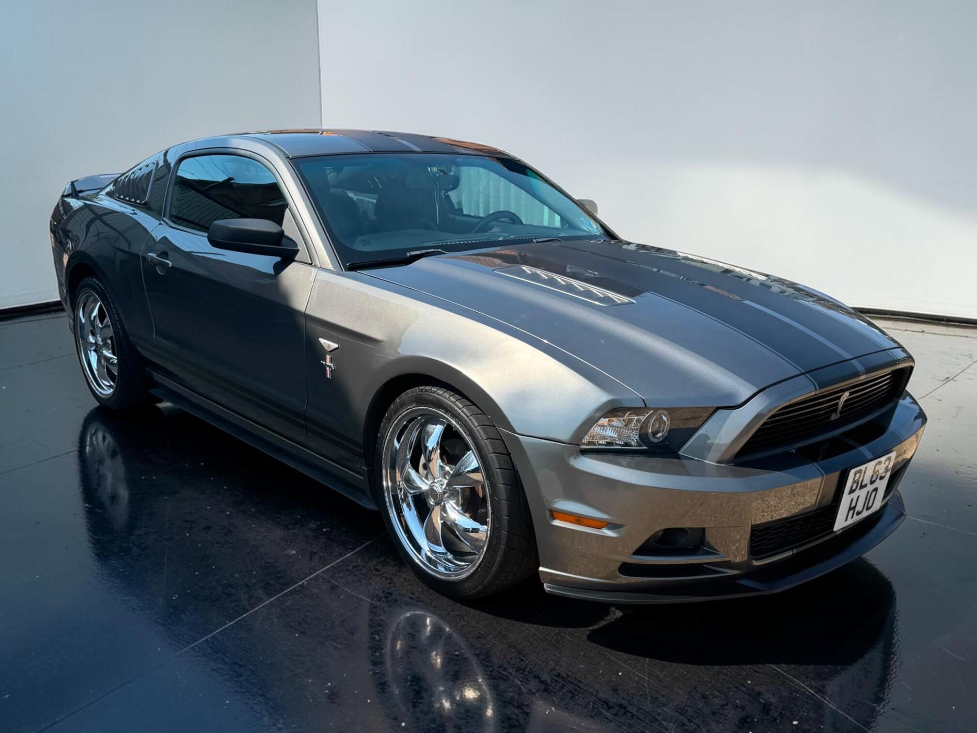 Ford Mustang view 2