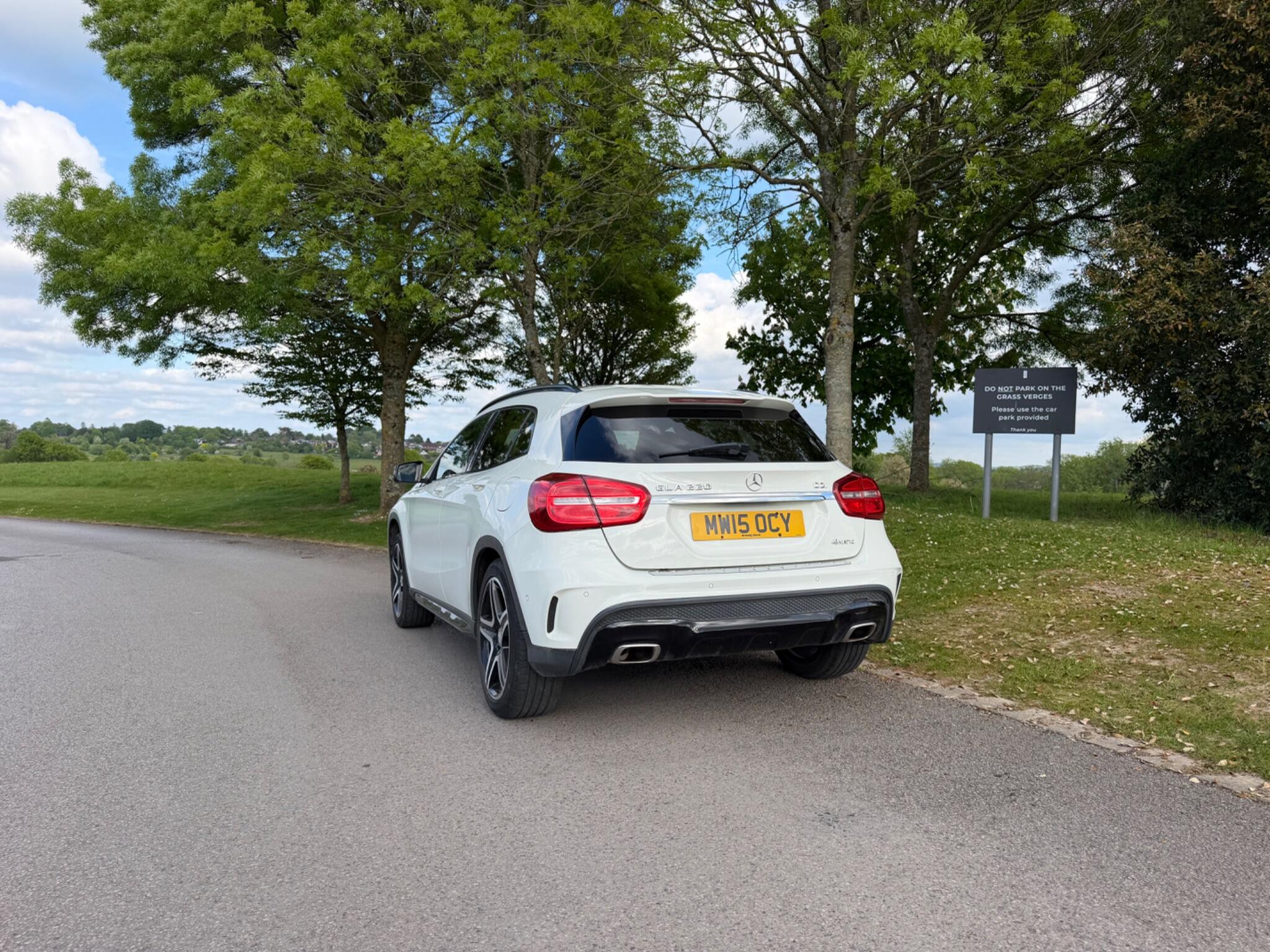 Mercedes-Benz Gla view 59