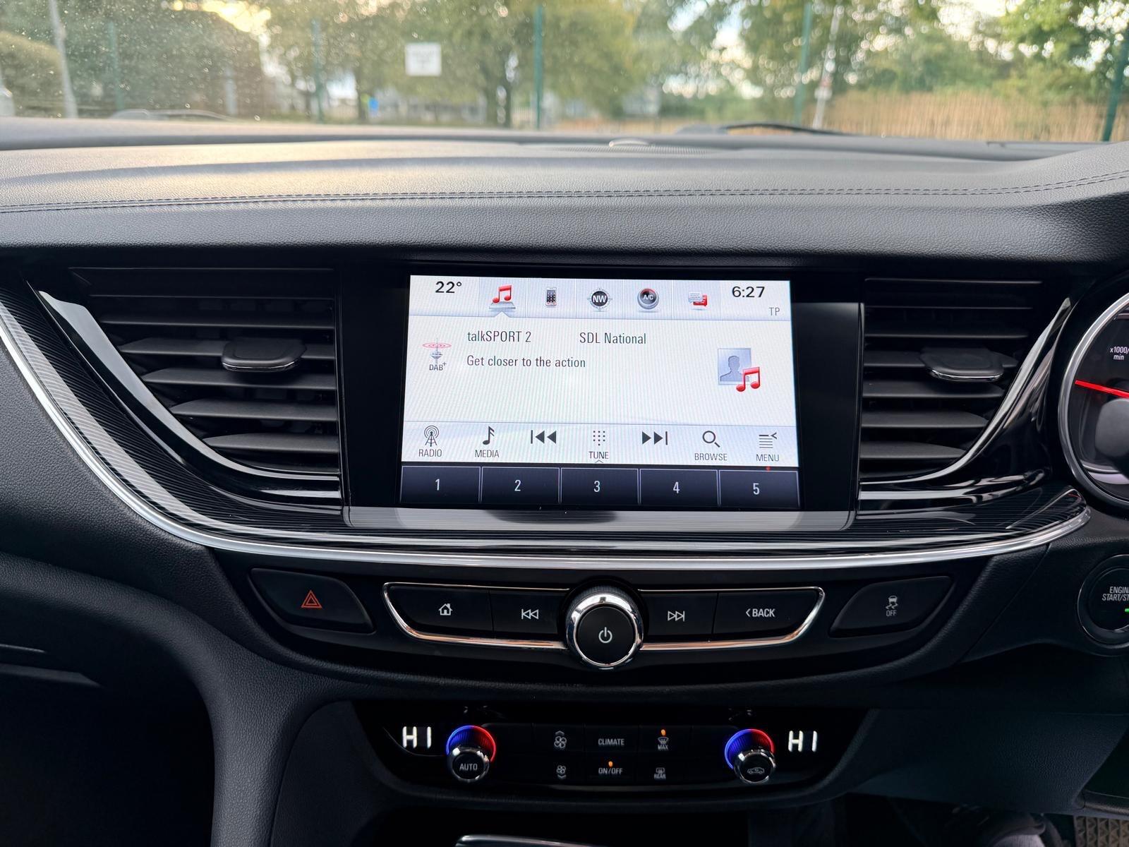 Vauxhall Insignia view 28
