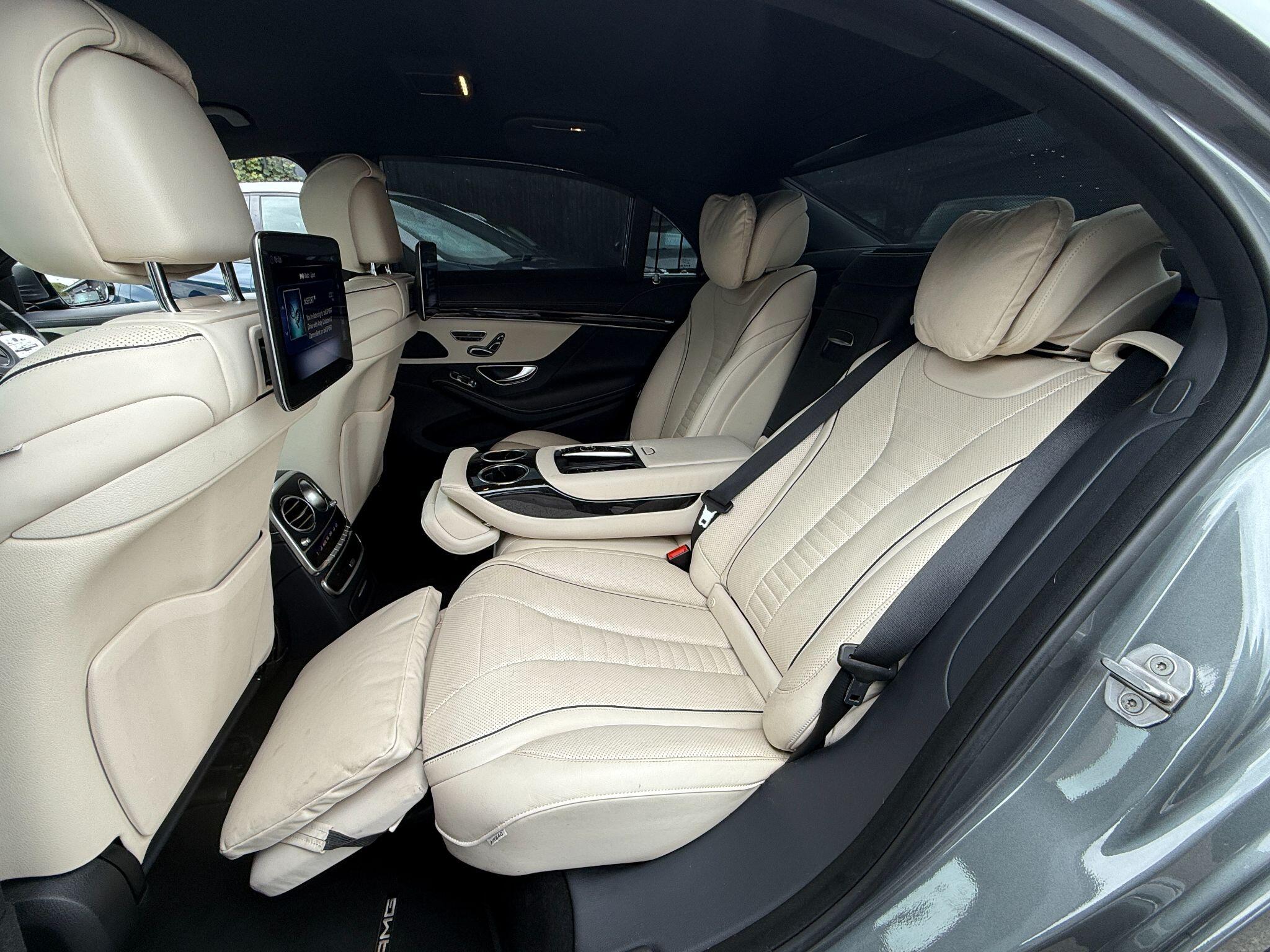 Mercedes-Benz S-Class view 18