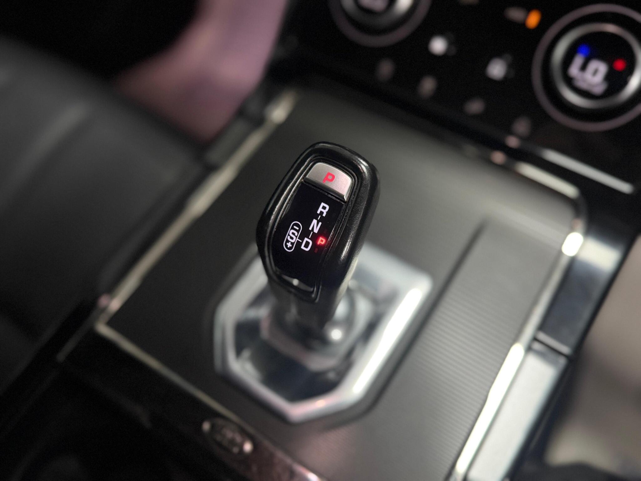 Land Rover Range Rover Evoque view 20