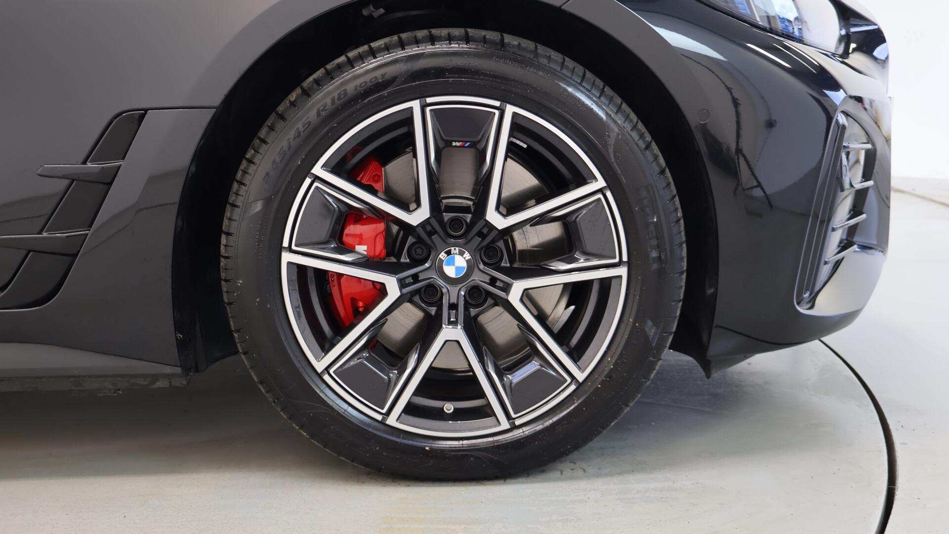 BMW i4 view 14