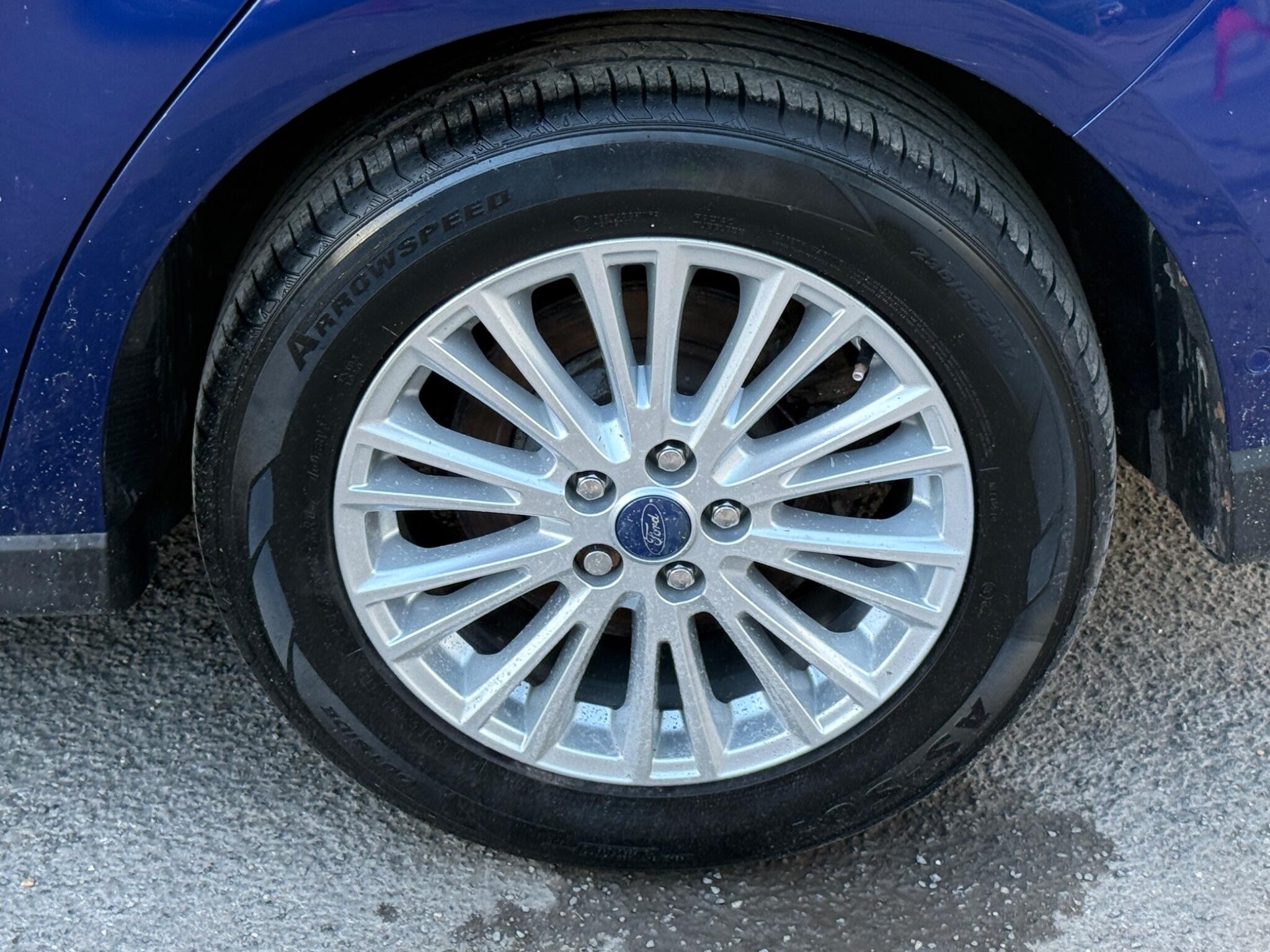 Ford S-Max - Image 27