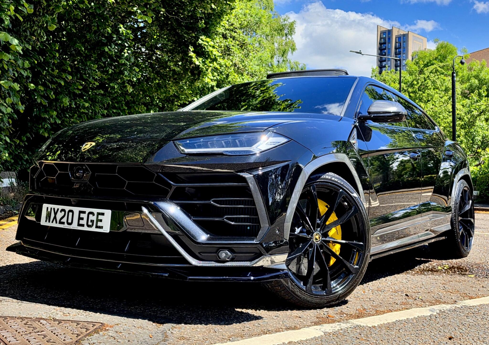 Lamborghini Urus view 13