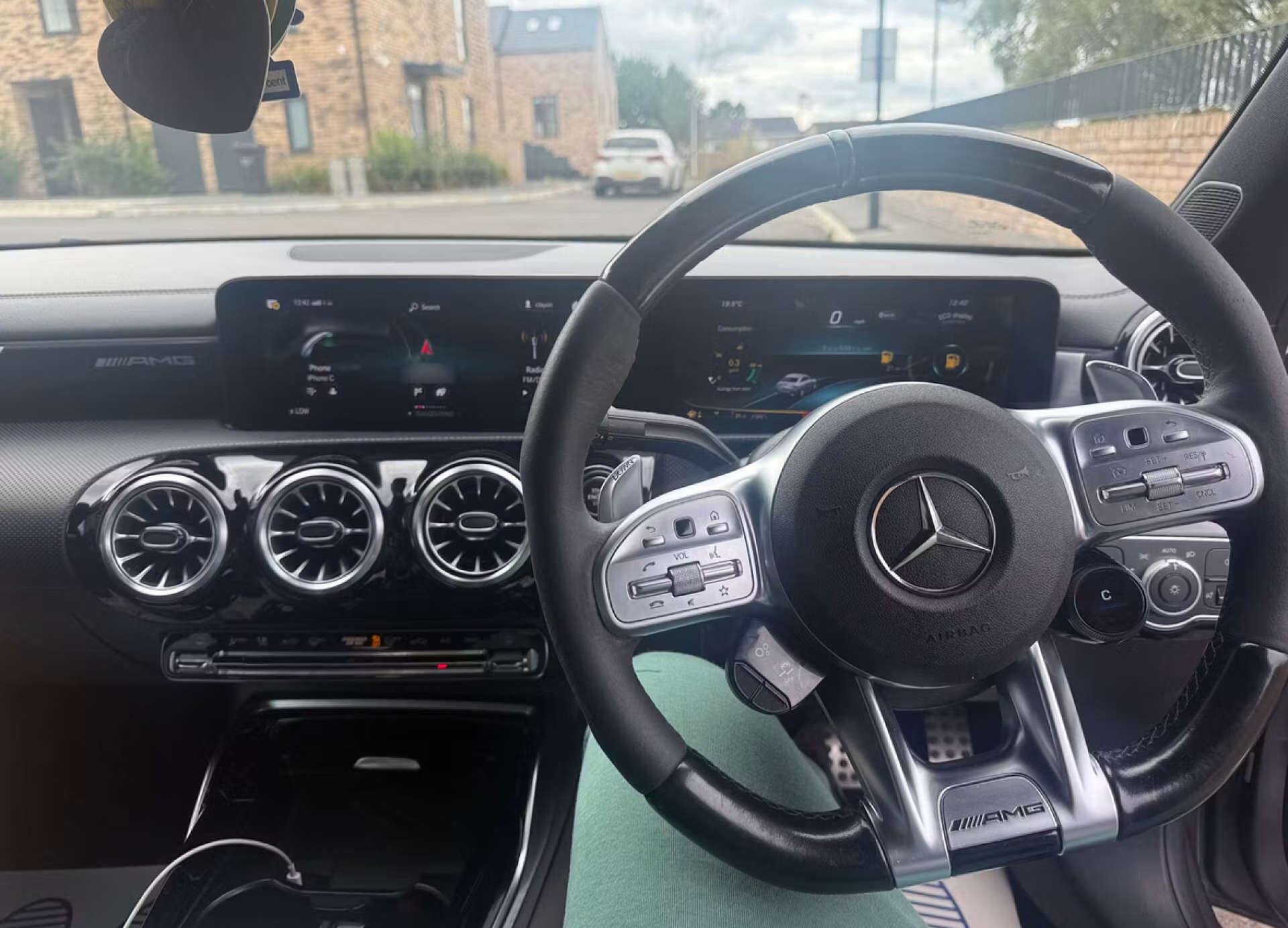 Mercedes-Benz Amg S view 4