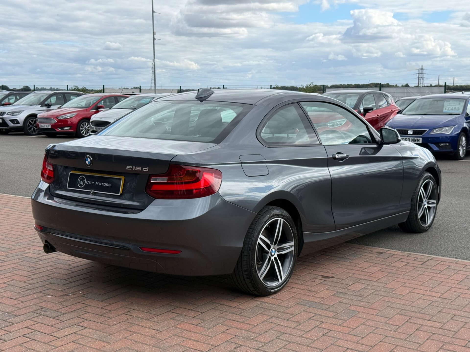 BMW 2 Series view 21