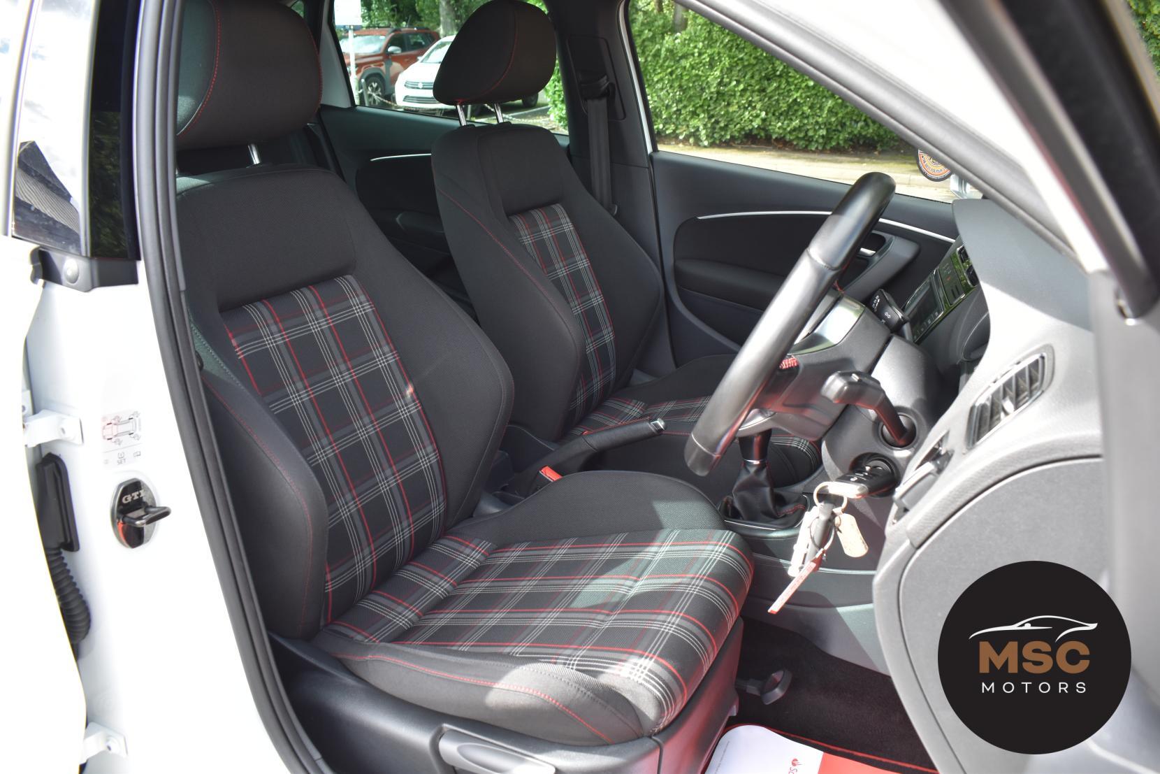 Volkswagen Polo view 32