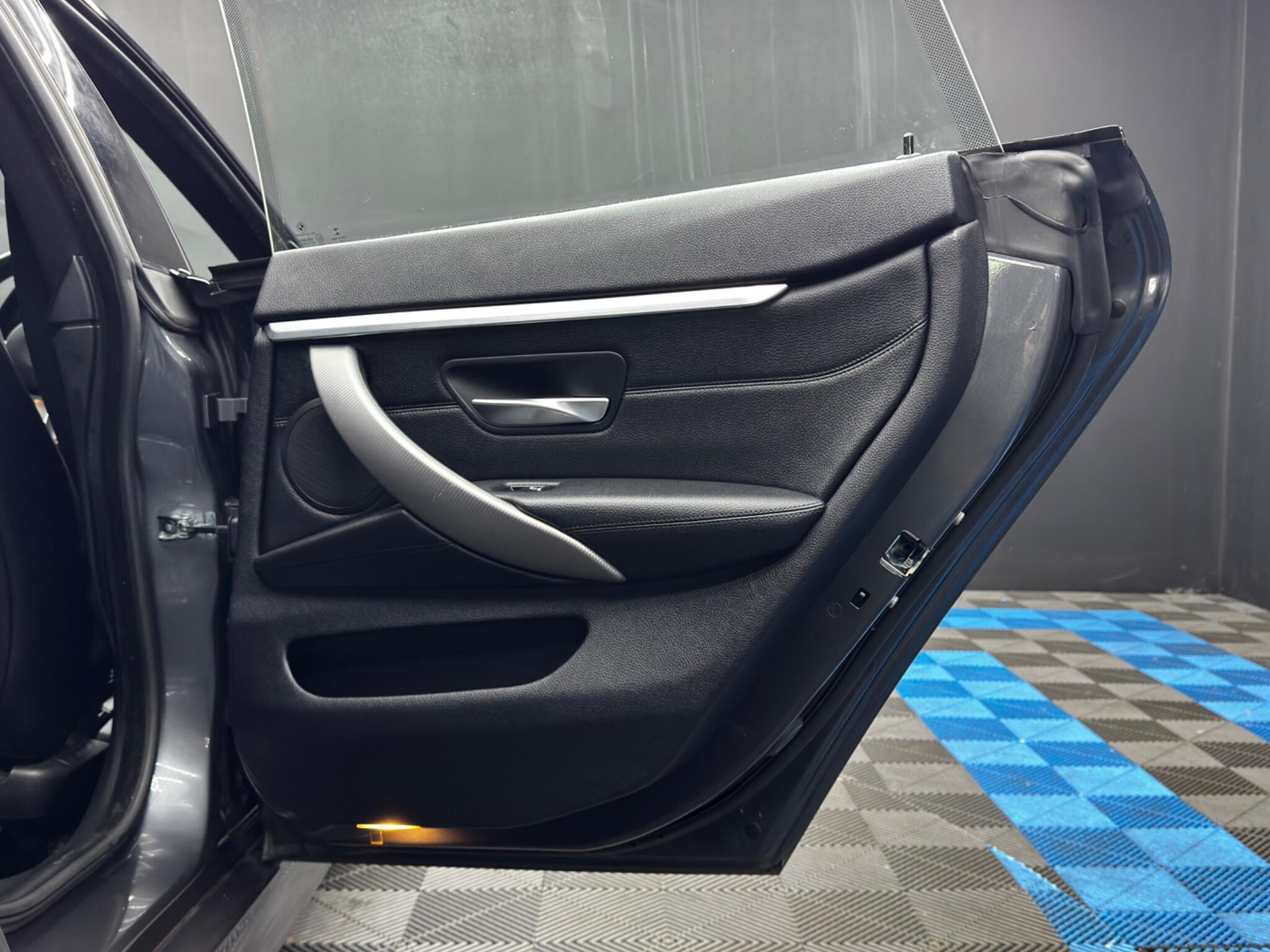 BMW 4 Series view 44